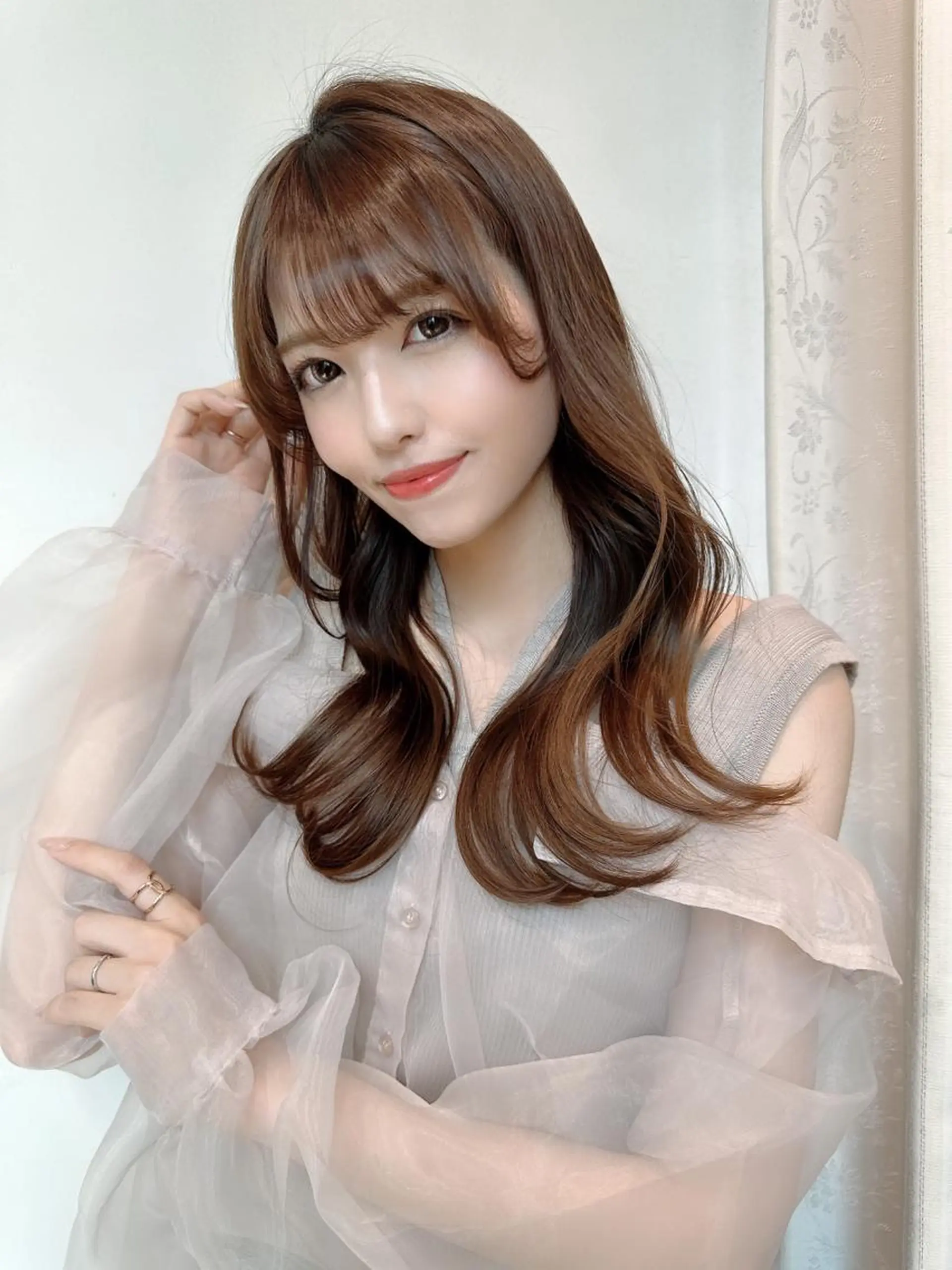 ロング カラー 酒井 里穂のヘアスタイル