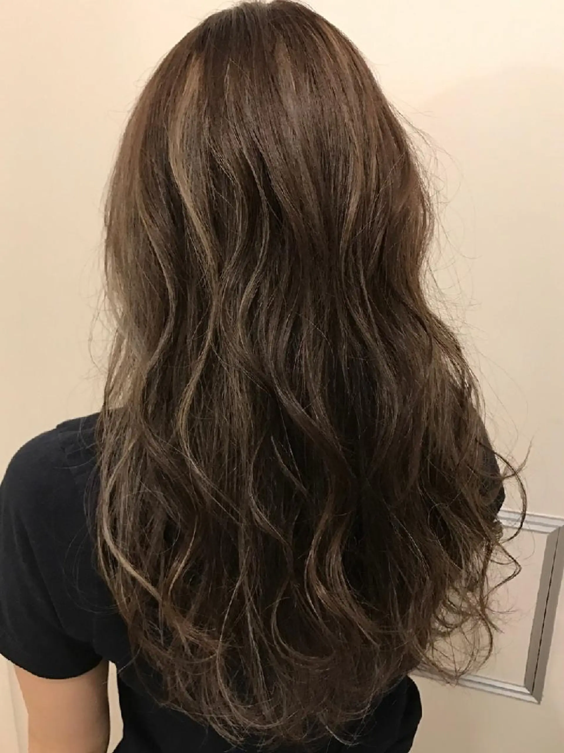 カラー ロング ヘアアレンジ ブリーチ グレージュ ハイライトカラー ハイライト ヘアカラー トリートメント ALLENhair (アレンヘアー九条)のヘアスタイル