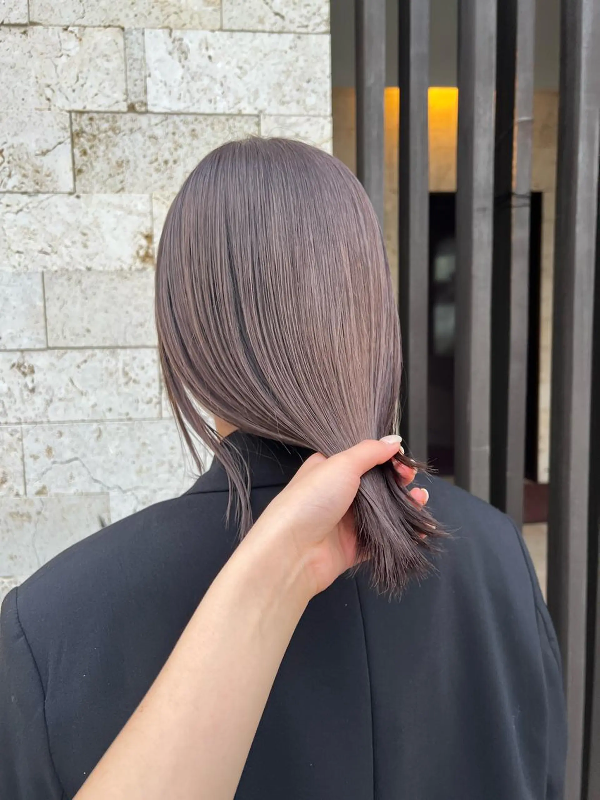 ミディアム vixus mamiのヘアスタイル