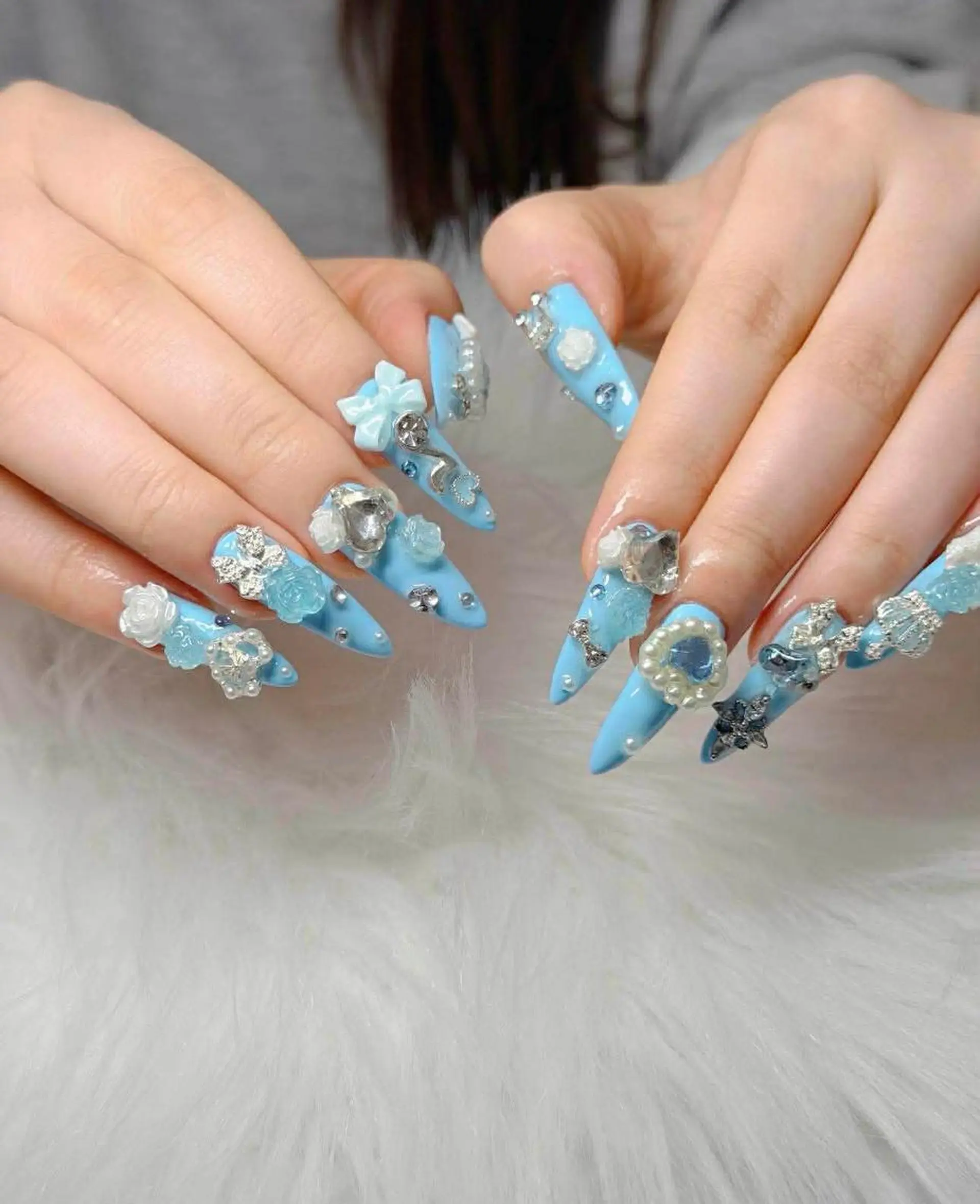 ロング カラー ベージュカラー ピンクカラー 韓国風ヘア ハンドネイル Bling Salonのネイルデザイン