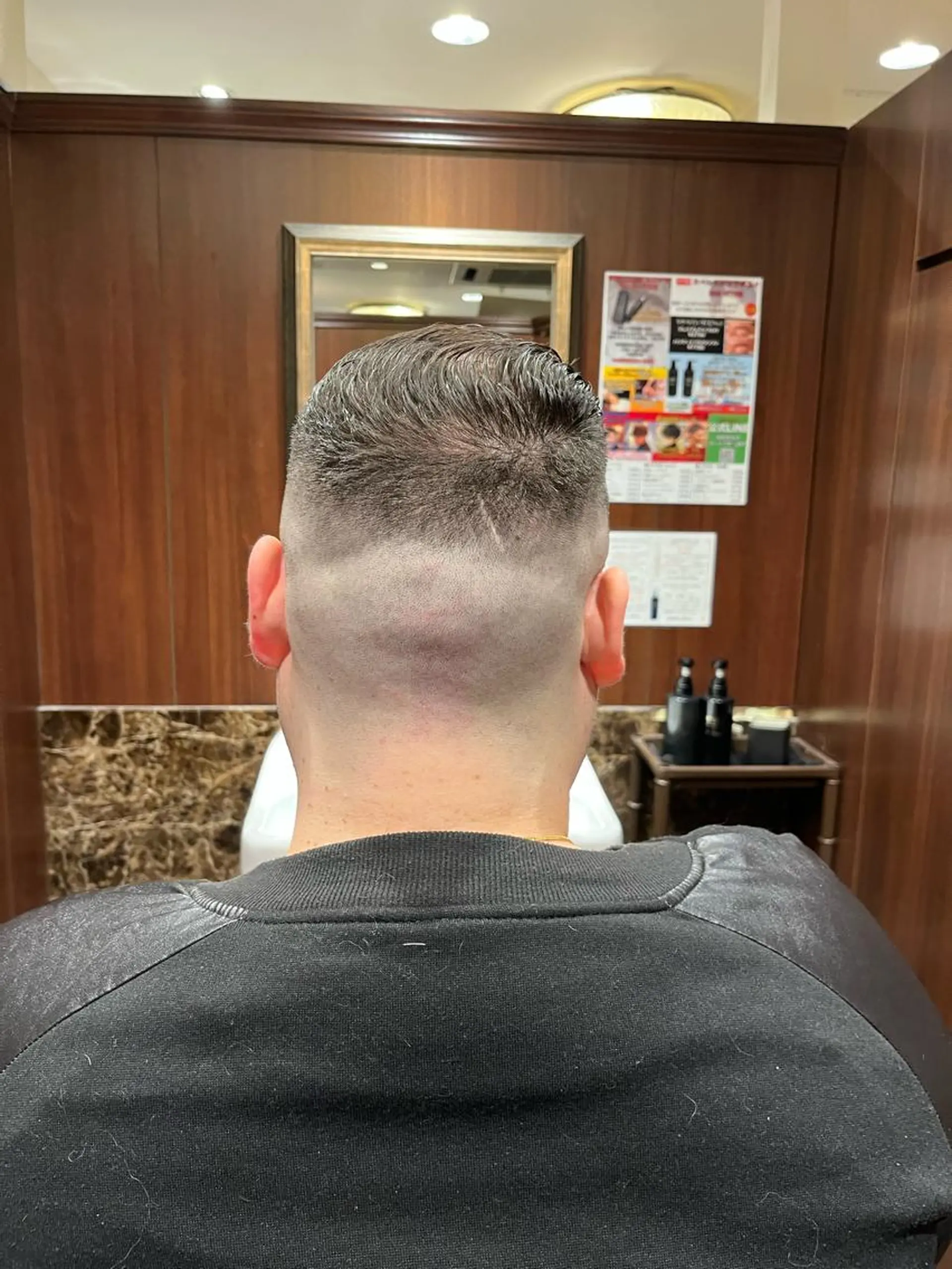 ショート メンズ フェードカット スキンフェード 工藤 千織のヘアスタイル