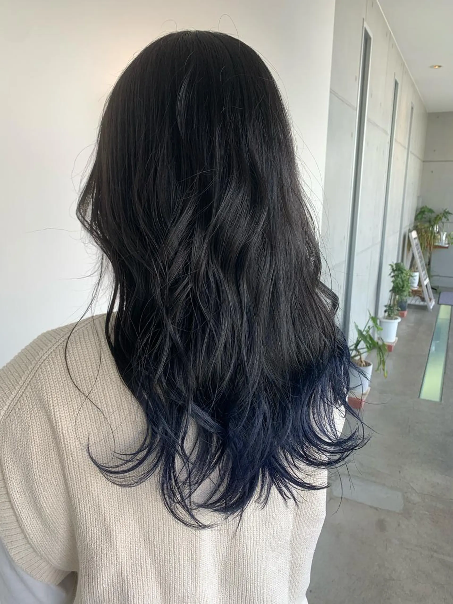 セミロング おせ ちさとのヘアスタイル