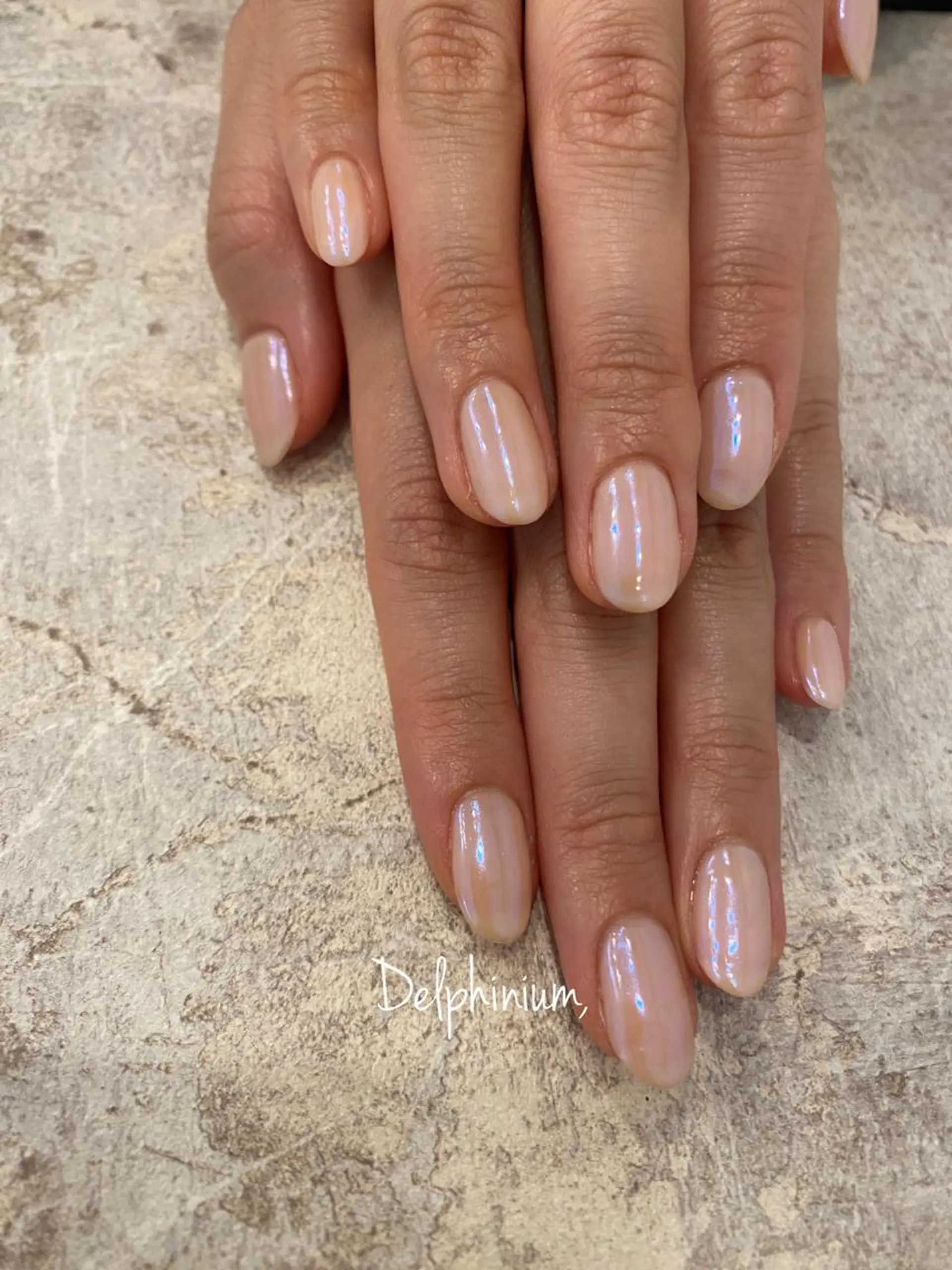 ネイル オーロラネイル ミラーネイル シンプルネイル ハンドネイル 岡本 友恵のネイルデザイン