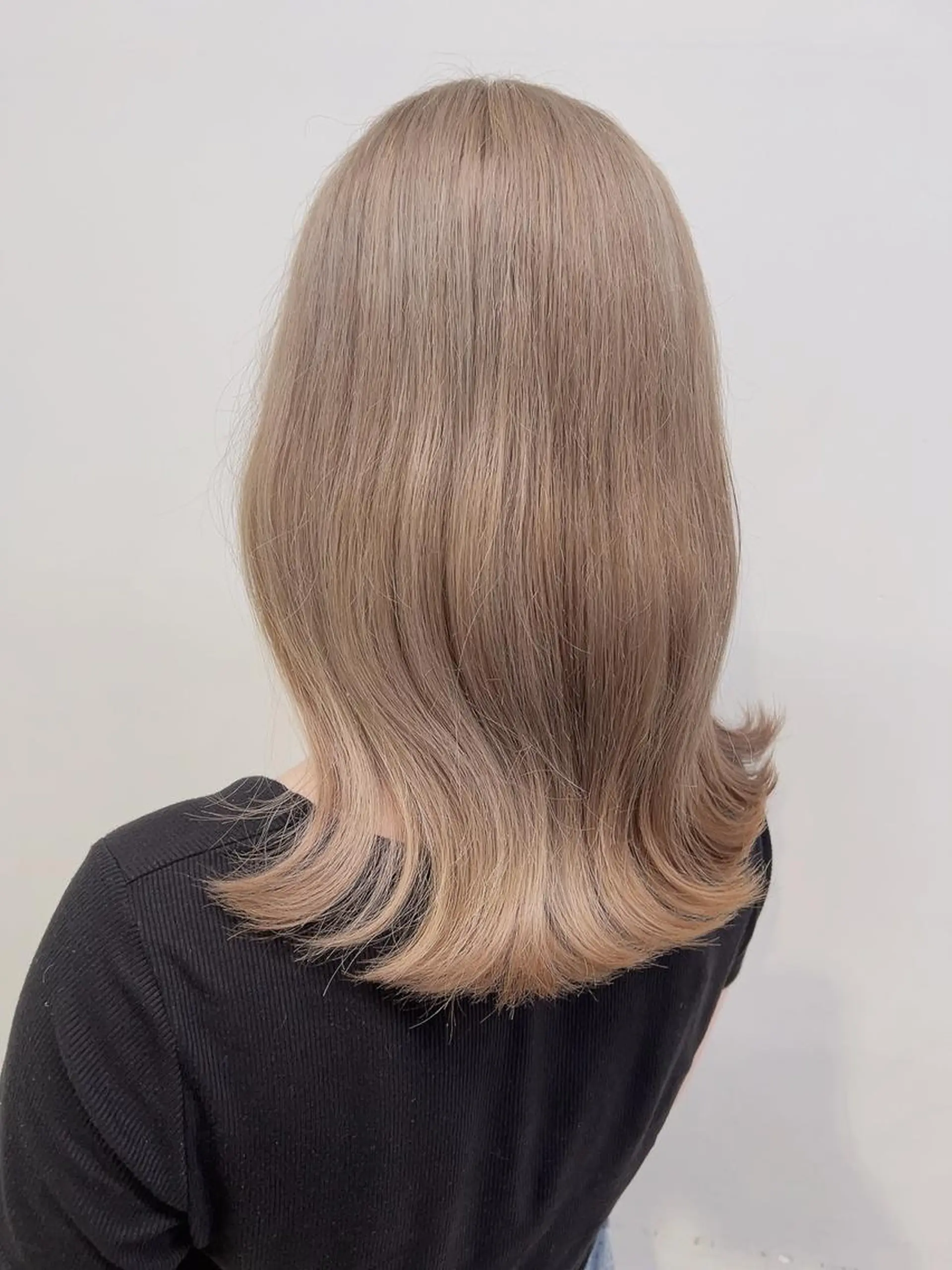 ミディアム カラー ブロンド ハイトーンカラー ヘアカラー トリートメント ヘッドスパ ヘアセット 🥞ベージュ系カラー 【すずきりほ】🥞のヘアスタイル