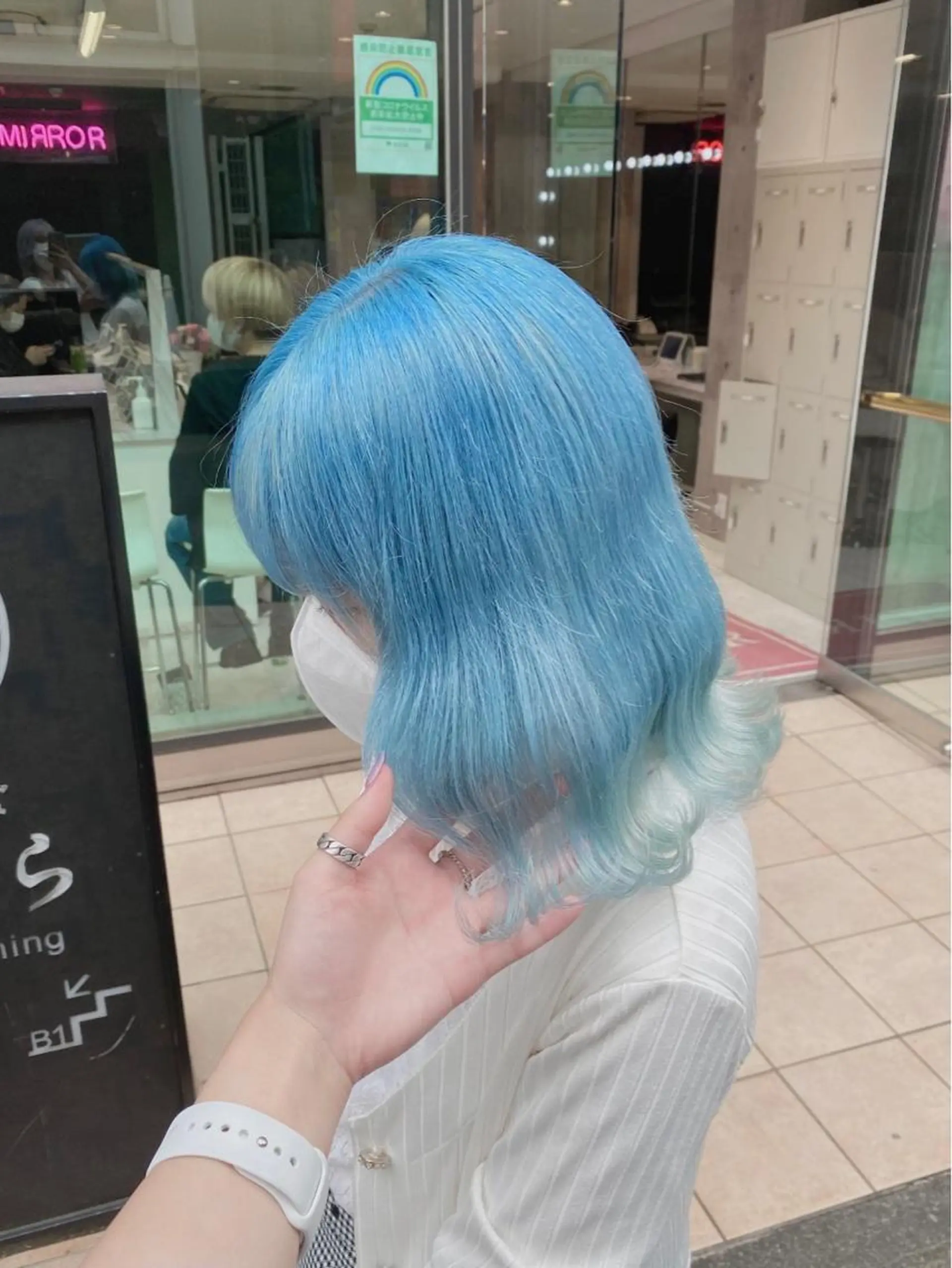 セミロング カラー アッシュ アッシュグレー アッシュグレージュ バレイヤージュ ミストバング 韓国ヘア 🦋KIRA🦋のヘアスタイル