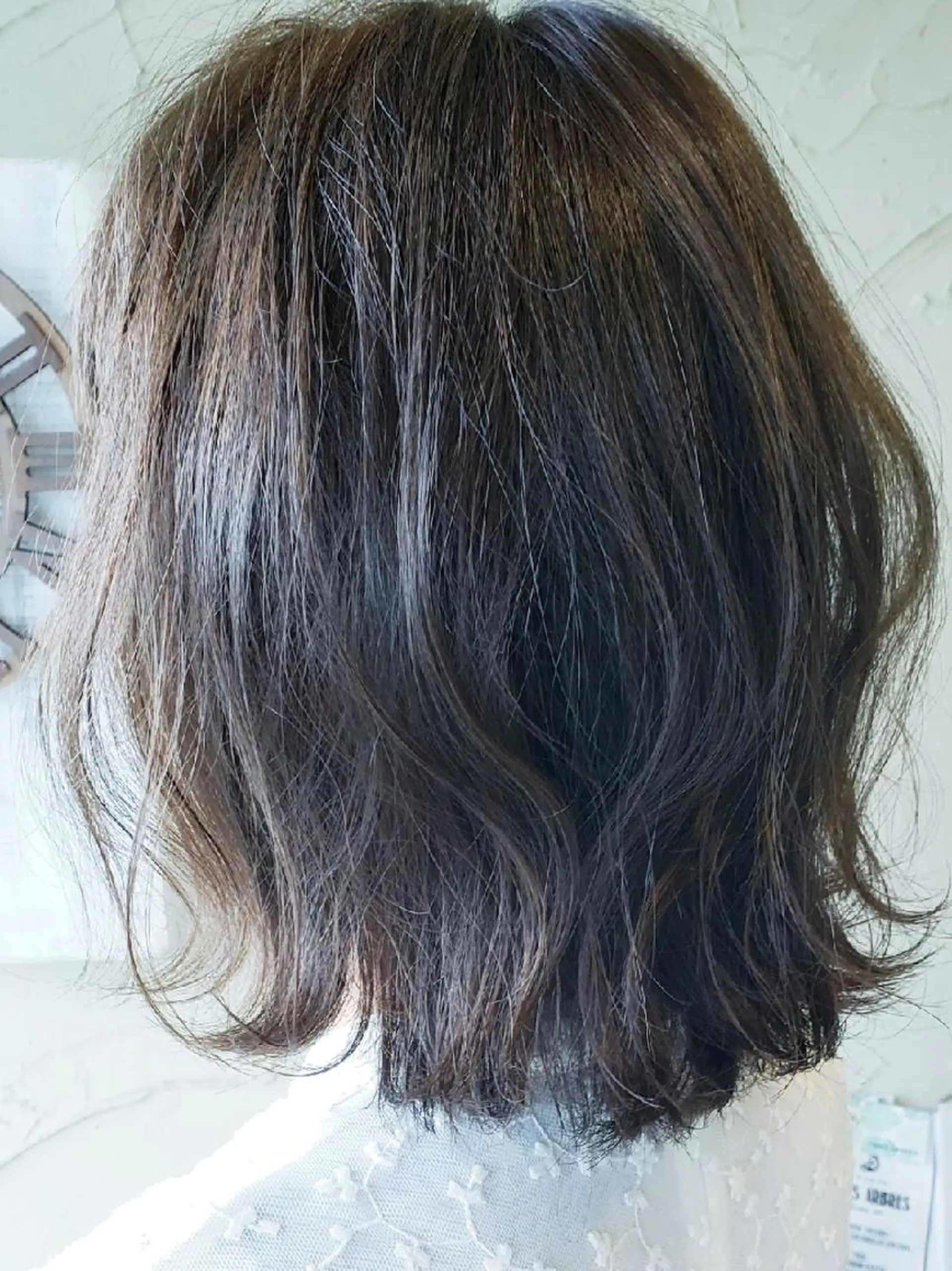 ミディアム カラー 外ハネヘア カット ヘアカラー トリートメント 黒田 かな子のヘアスタイル