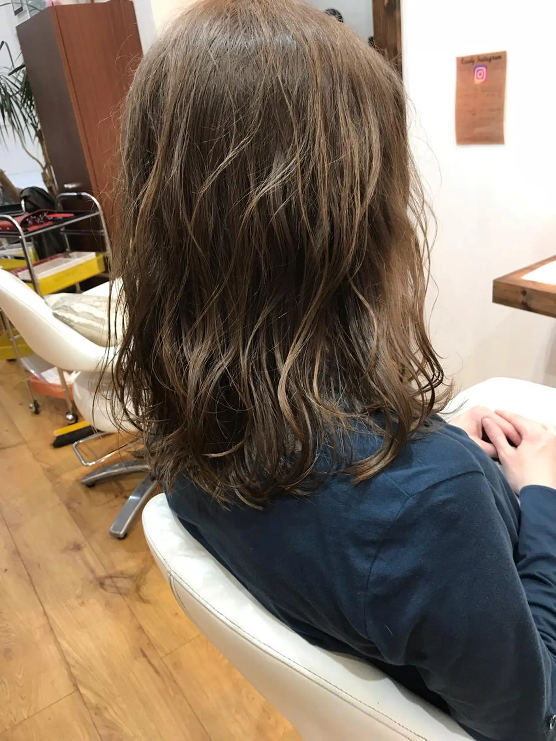 ミディアム カラー パーマ 外国人風カラー ベリショディレクター 小野 健太郎のヘアスタイル