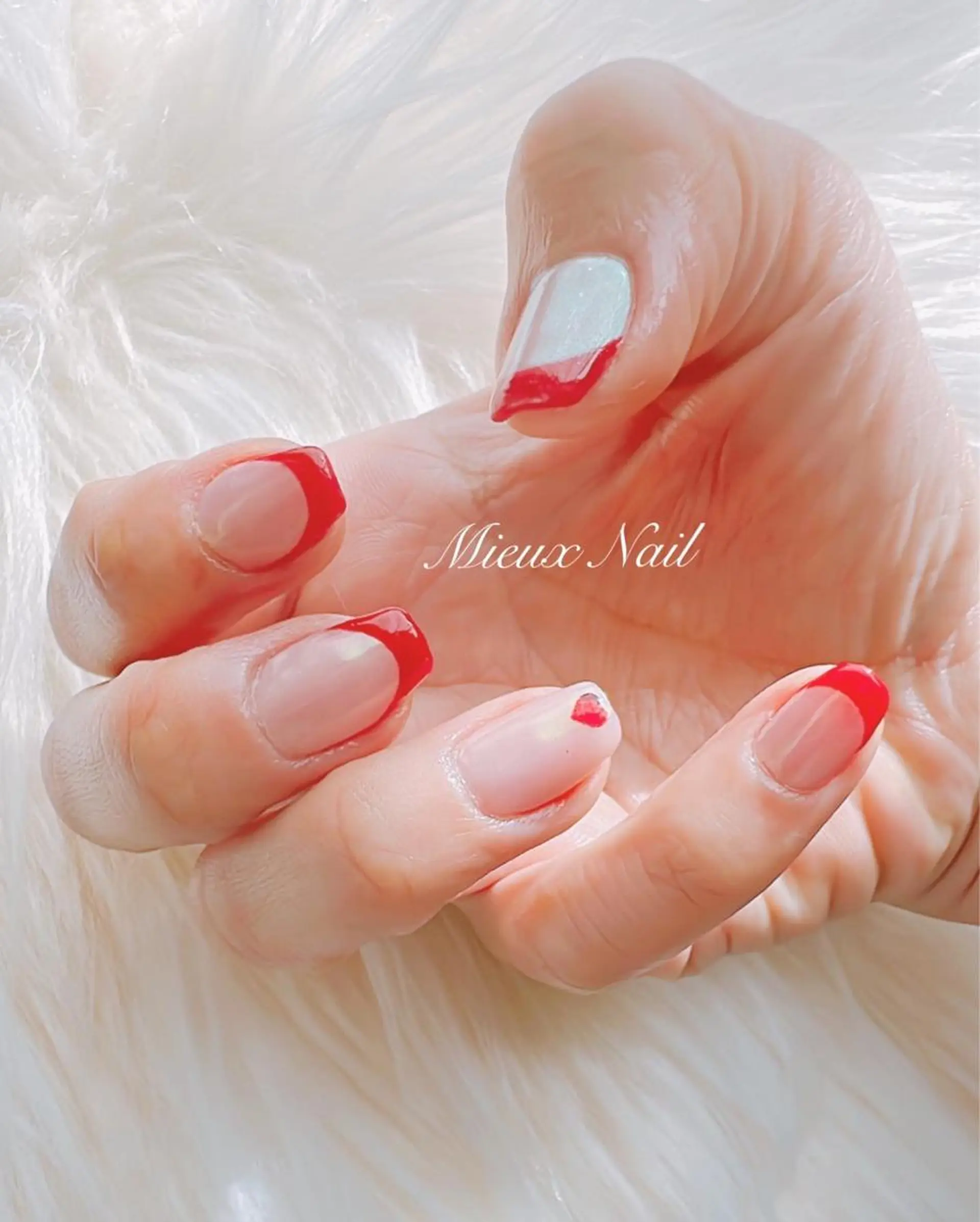 ネイル ブルー ブラウン フレンチネイル ハート 赤色 ハンドネイル 市川 麻衣子のネイルデザイン