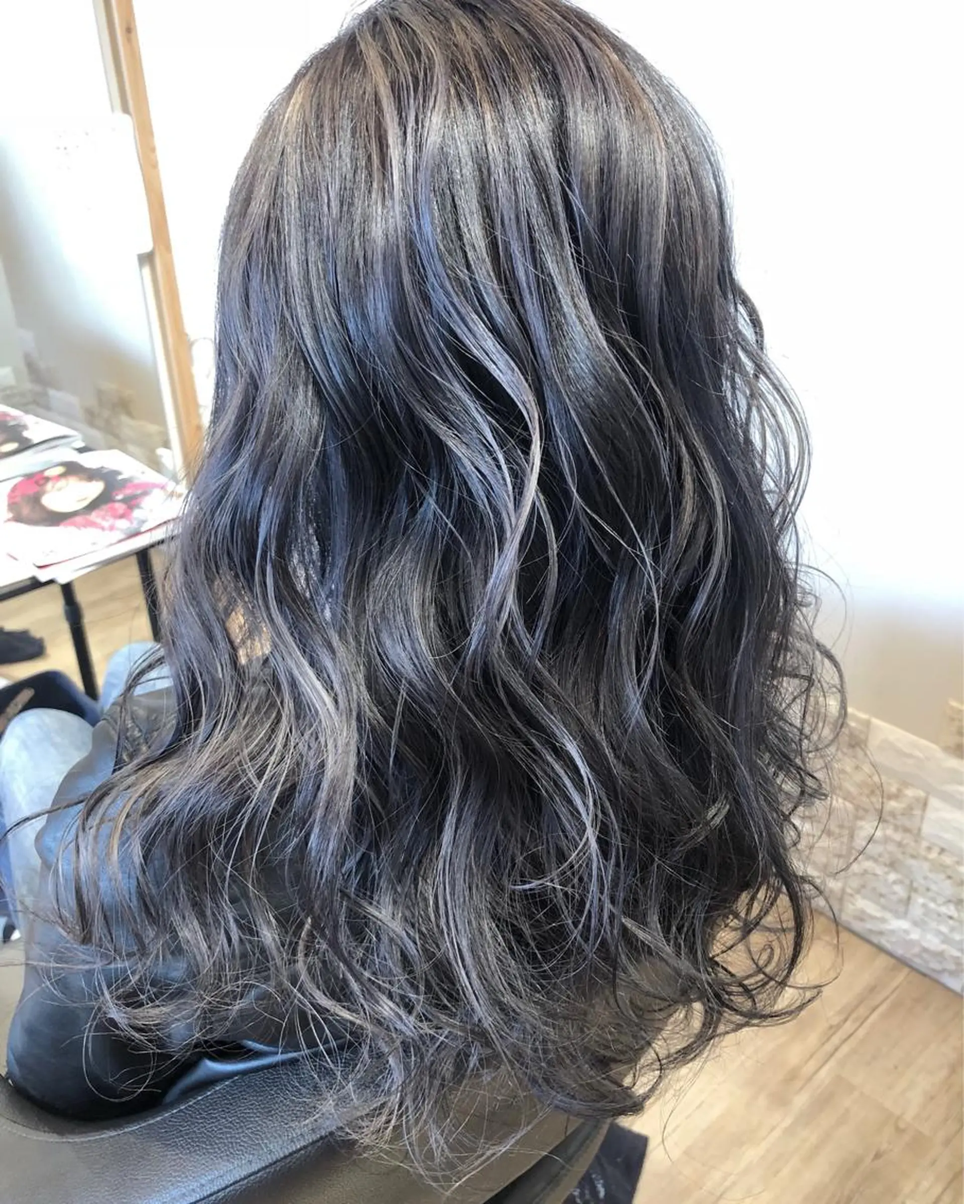 カラー 早川 真幸のヘアスタイル