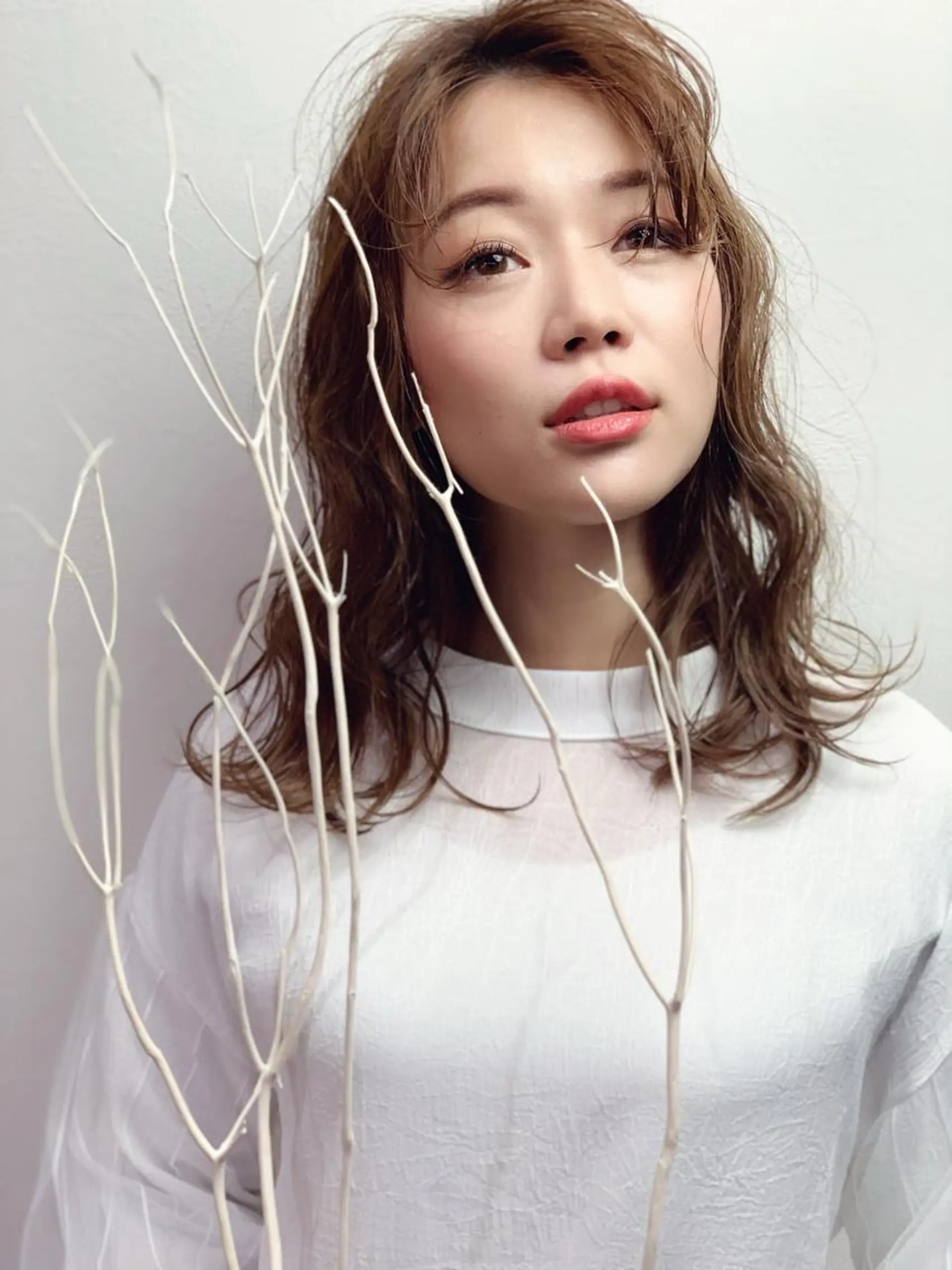 ミディアム カラー パーマ ヘアアレンジ キッズ ネイル ハイライトカラー ハイライト ヘアカラー トリートメント ヘッドスパ 岩崎 克秀のヘアスタイル