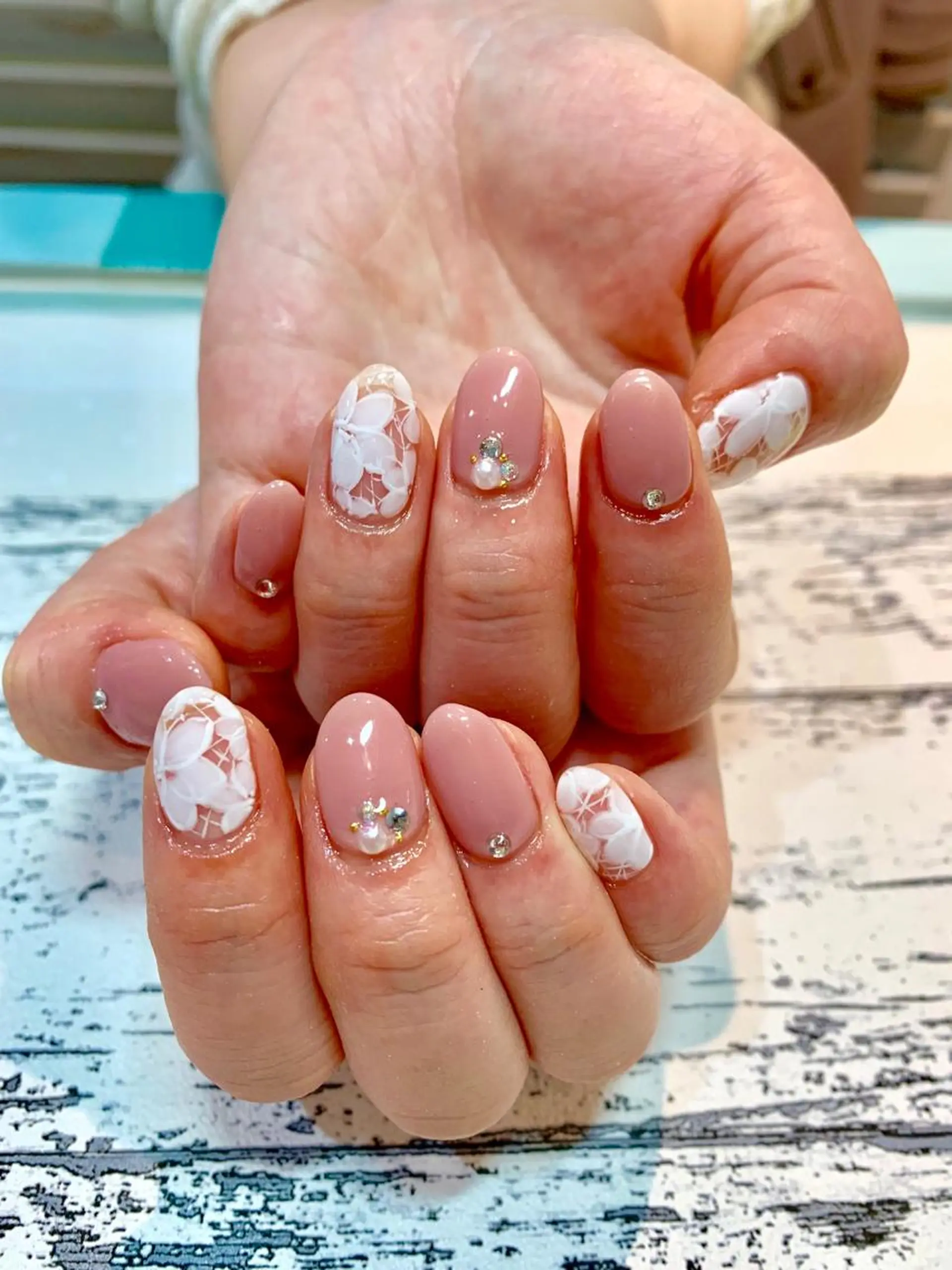 ネイル ハンドネイル 高尾 梨花のネイルデザイン