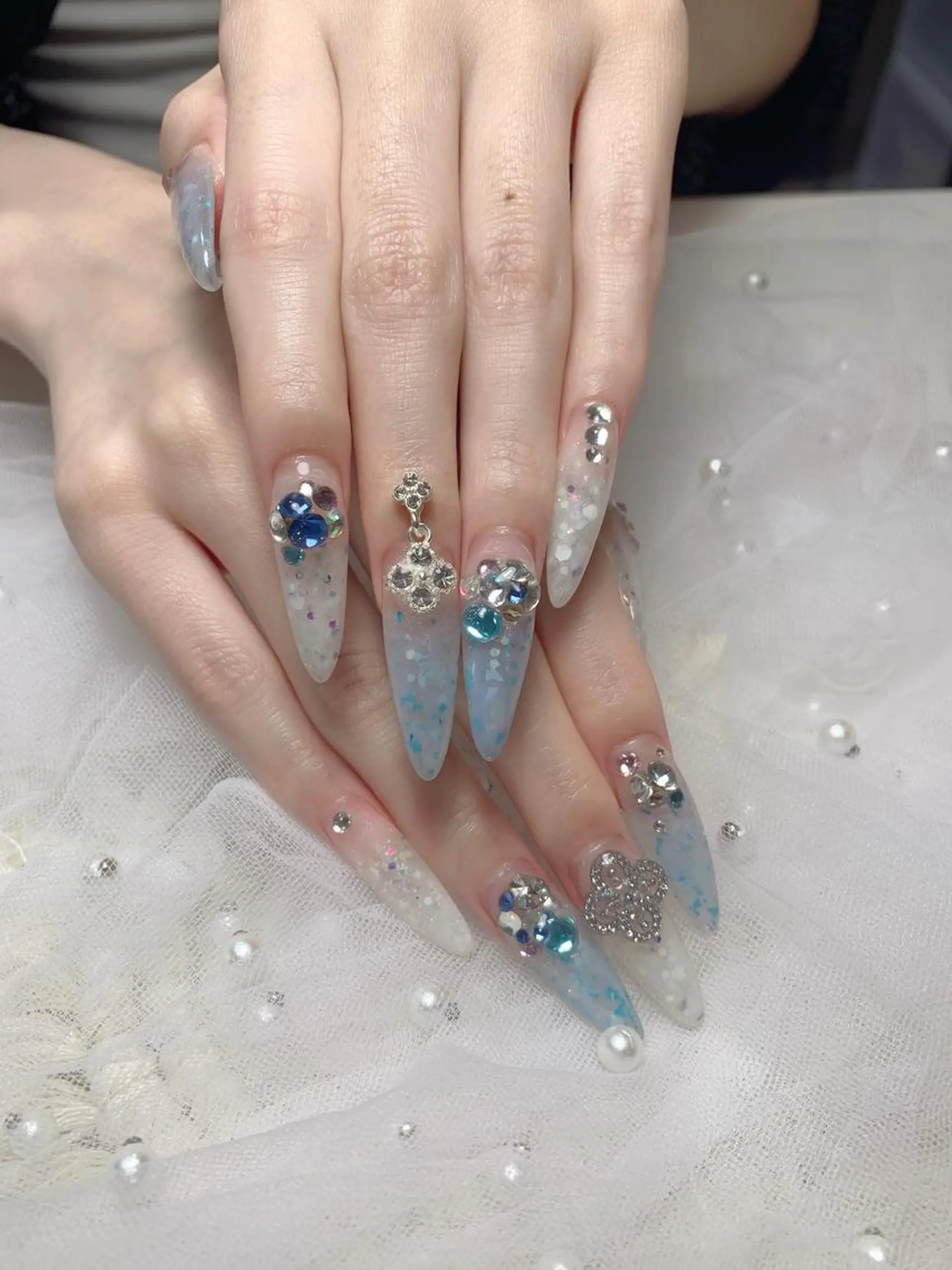 ネイル uu ネイルサロン関内🌼のネイルデザイン