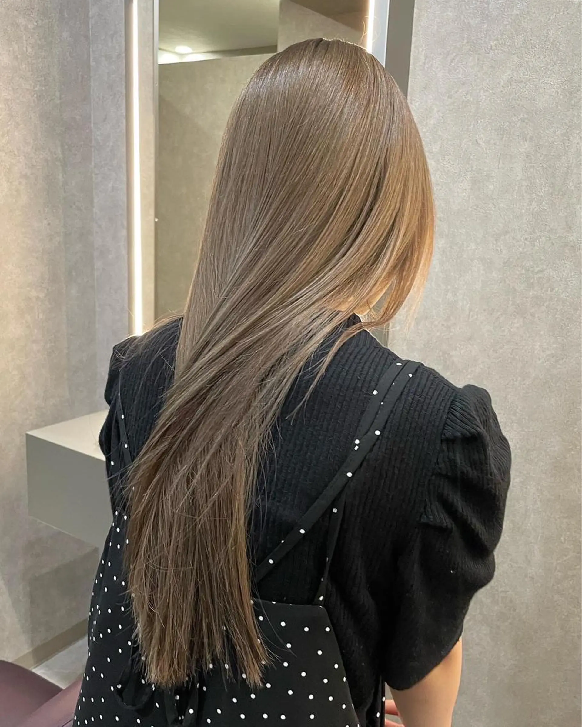 ロング ヘアカラー トリートメント nene .のヘアスタイル