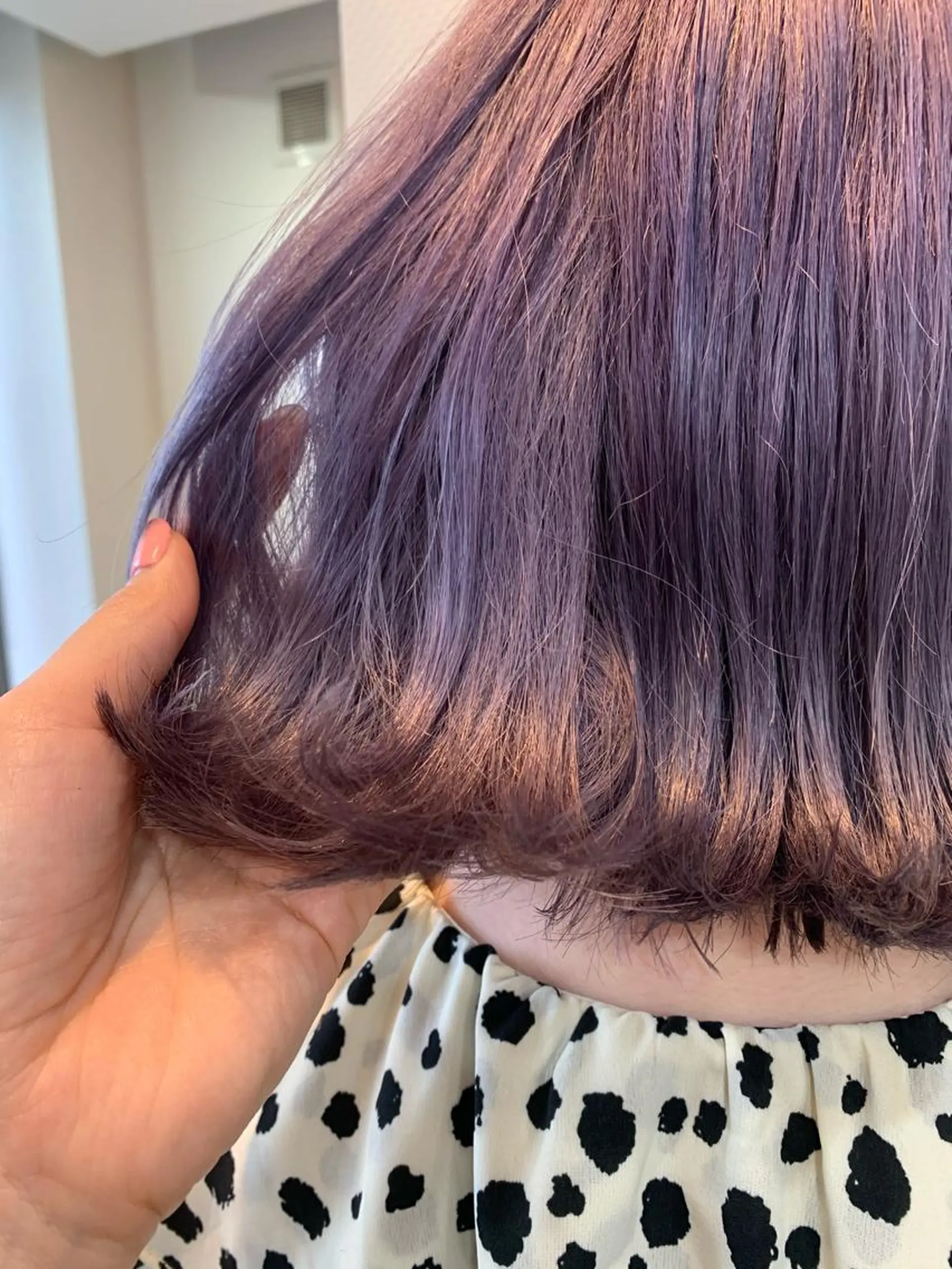 ショート カラー ブリーチ ピンクカラー パープルカラー ヘアカラー トリートメント ヘアセット 透け感✨ダメージレス カラーHana🤍のヘアスタイル