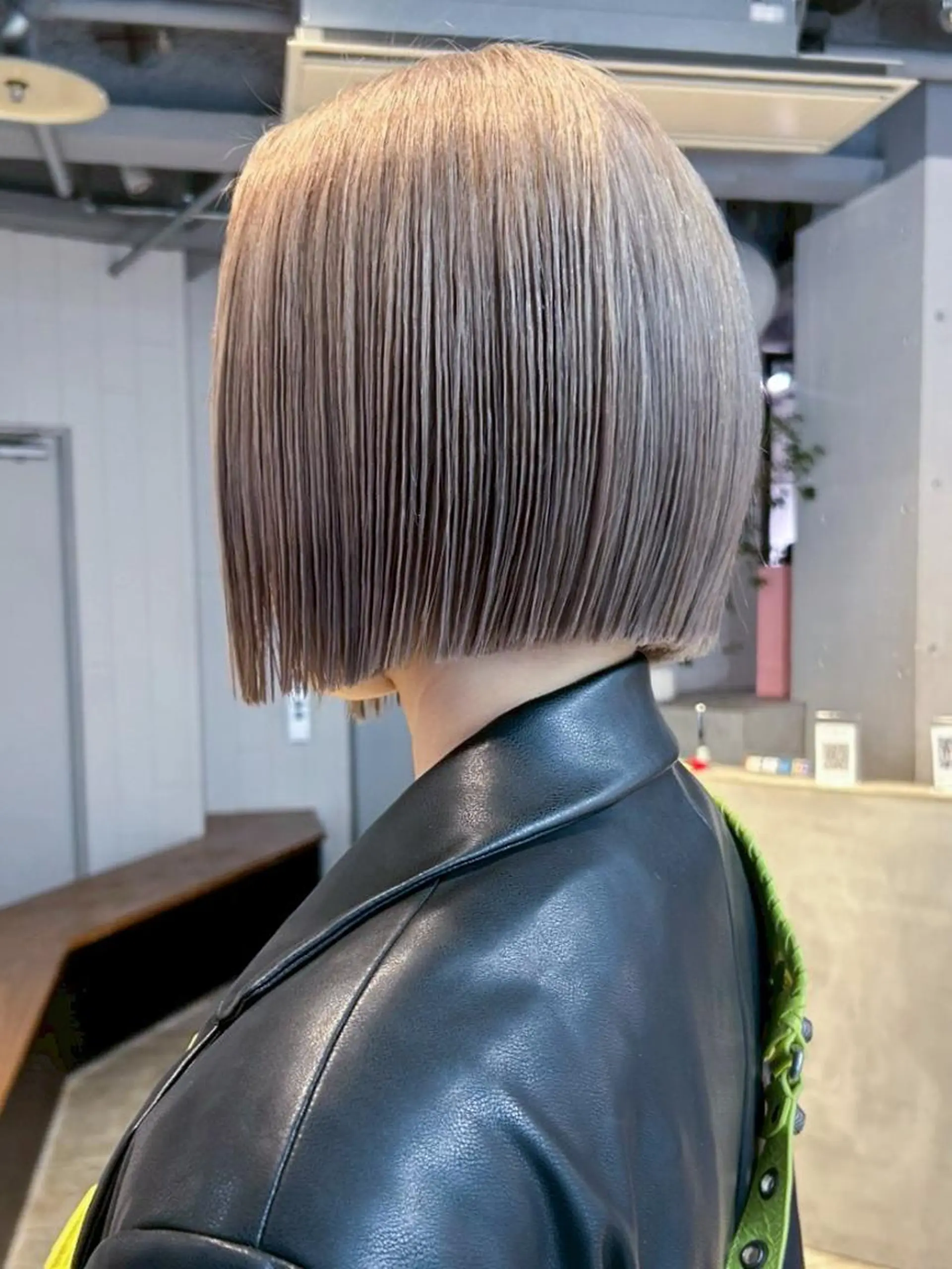 ミディアム カラー ベージュカラー オリーブベージュ ボブ 似合わせカット カット ヘアカラー トリートメント ITbyALBUM 松戸のヘアスタイル