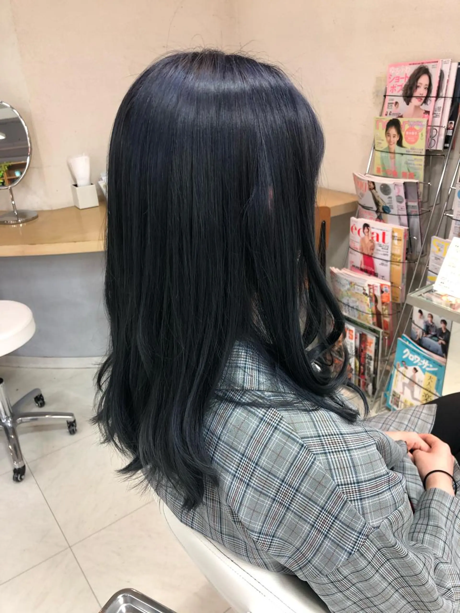 ロング ヘアカラー 阿部 美咲のヘアスタイル