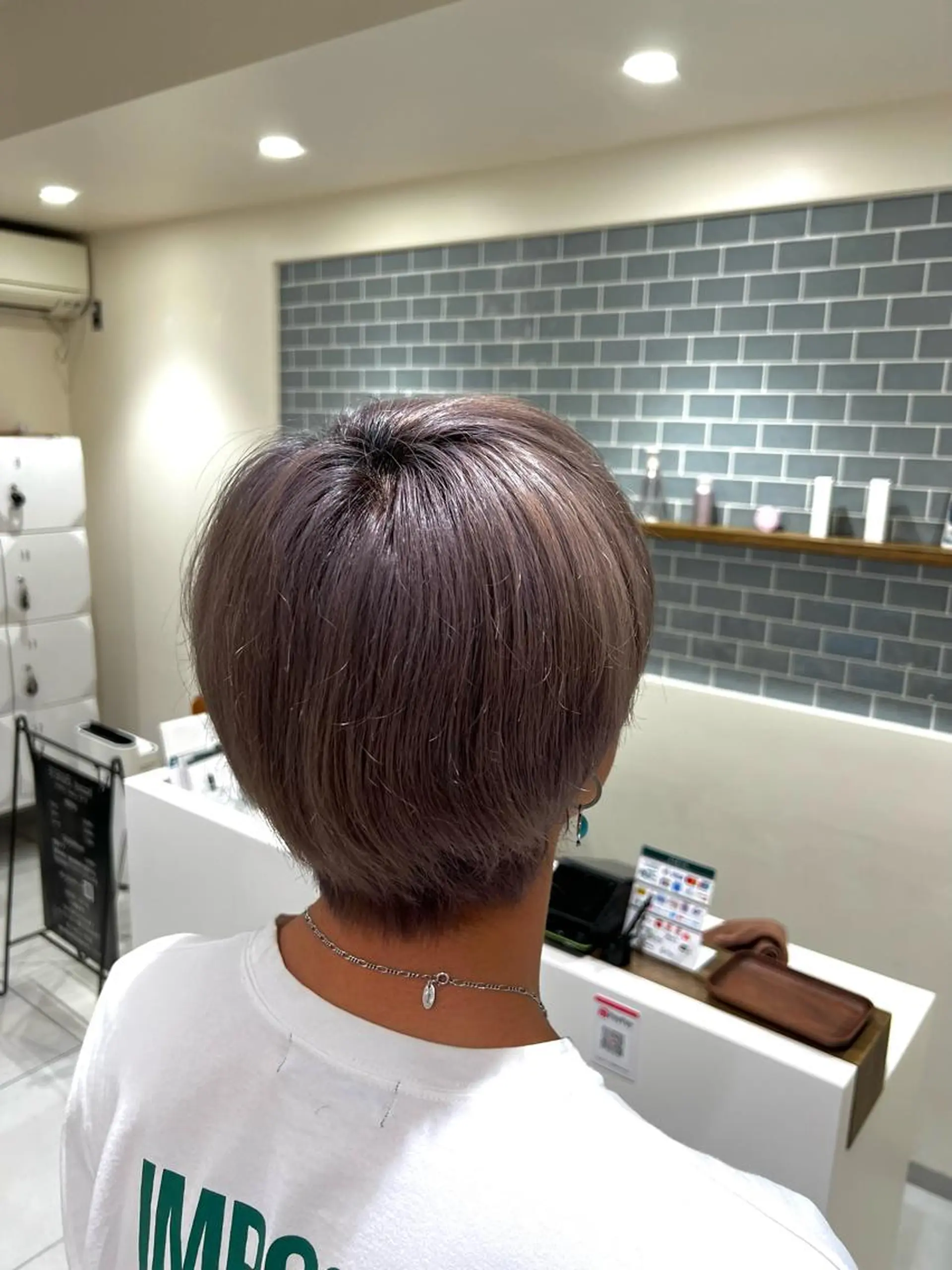 カラー 荒井 春輔のヘアスタイル
