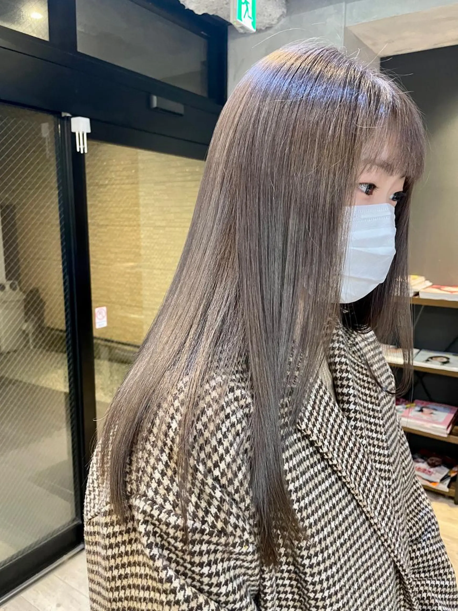 セミロング EIGHT 野々市 イトウミサキのヘアスタイル