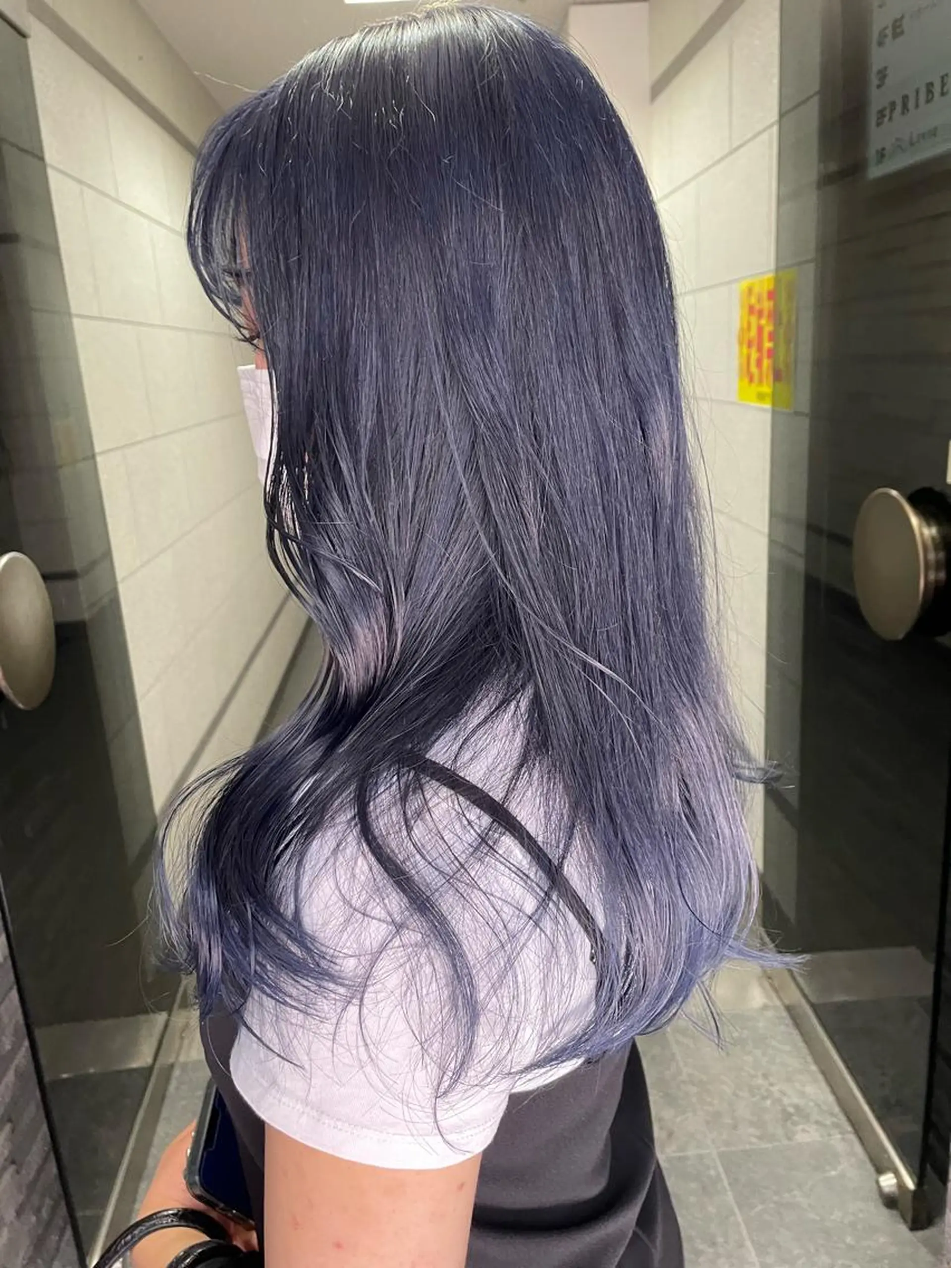 セミロング カラー アッシュ ブルーカラー ブルーアッシュ エクステ／レイヤー 落合/心斎橋のヘアスタイル