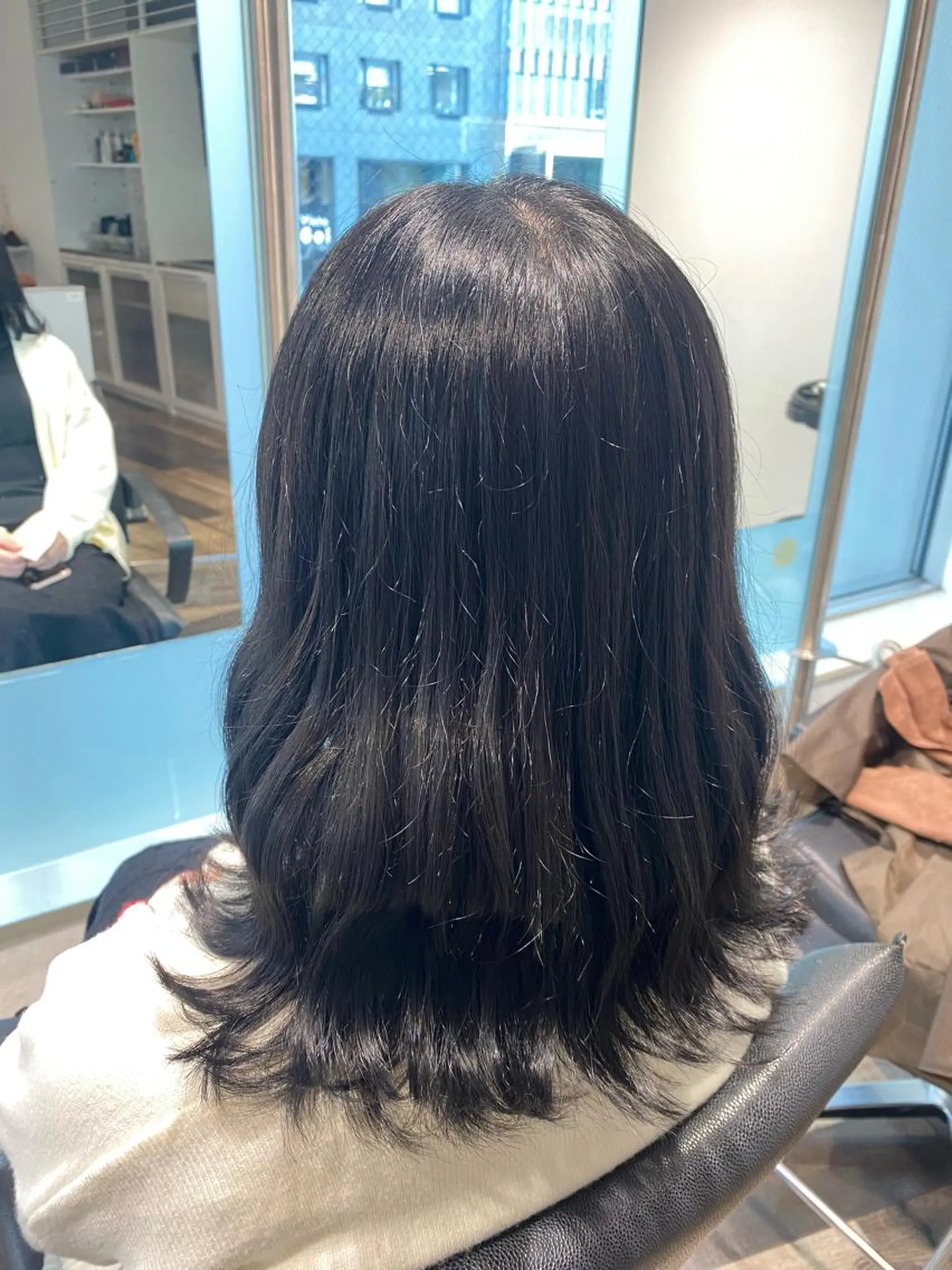 ミディアム mio/⭐︎ ブリーチ指名No.1のヘアスタイル