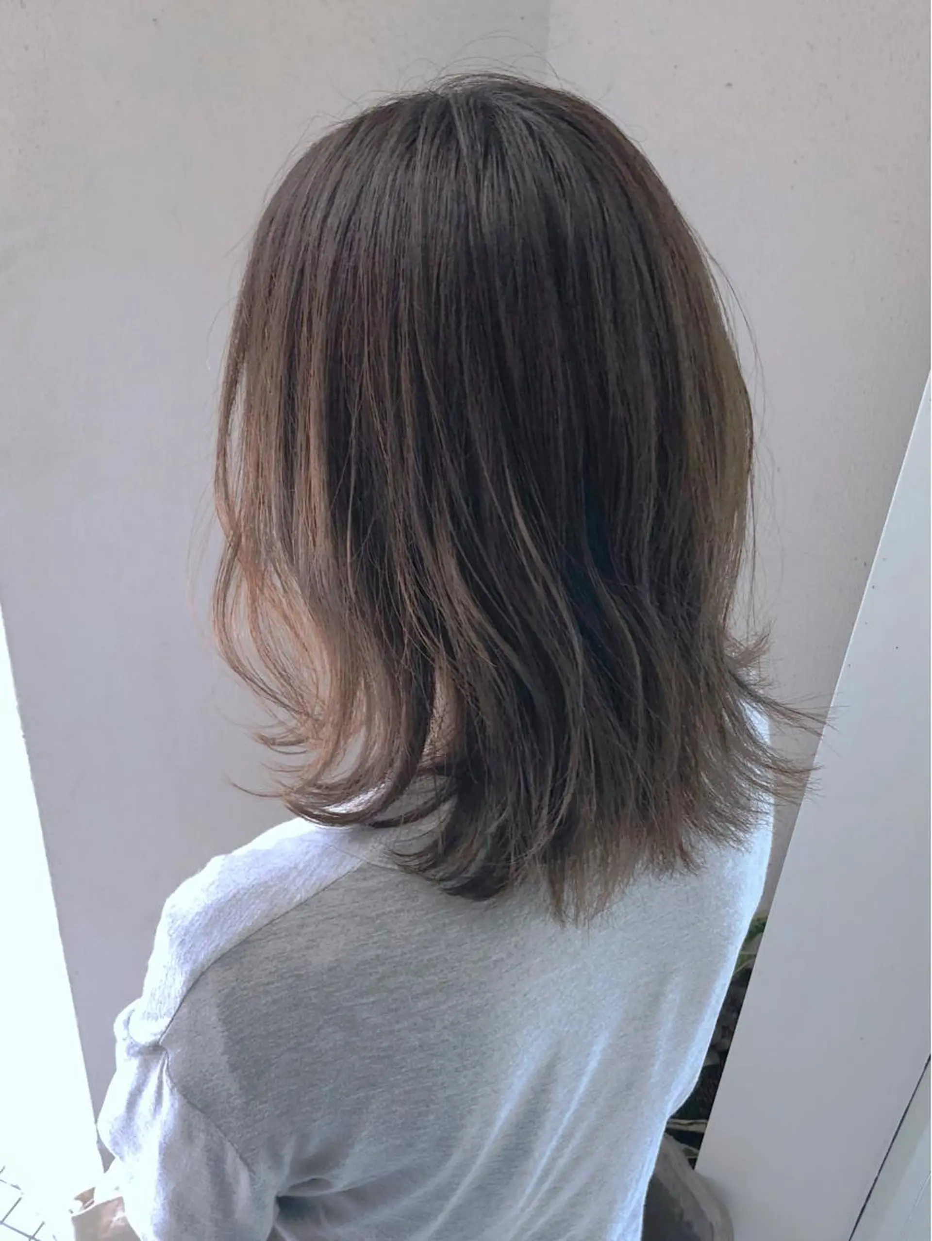 ミディアム カラー グレージュ シアーグレージュ SALOWIN三軒茶屋店所属・髪質改善/艶髪 やまなかのヘアスタイル
