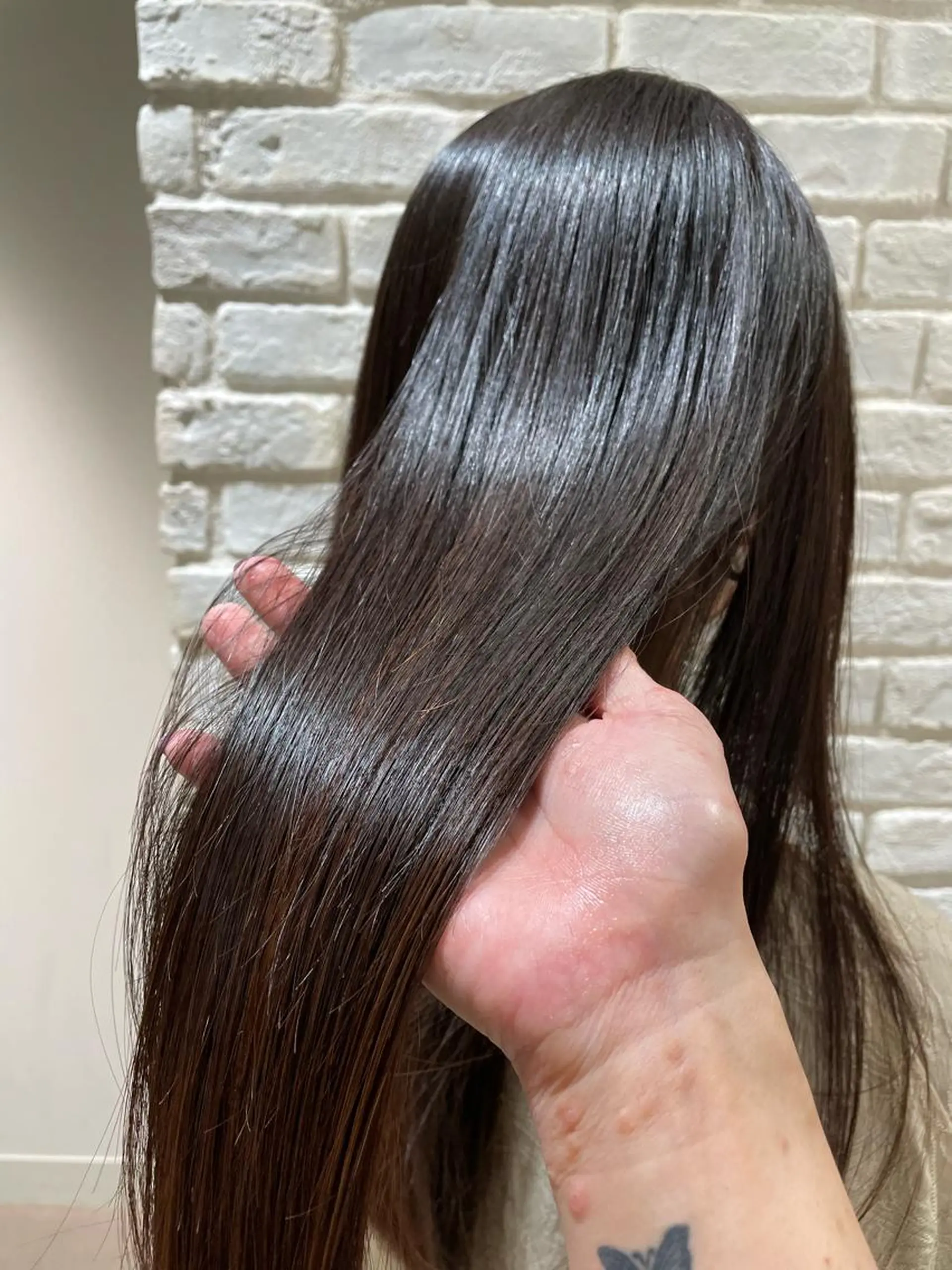 セミロング カラー 曲がる縮毛矯正 LIBER 　岩名のヘアスタイル