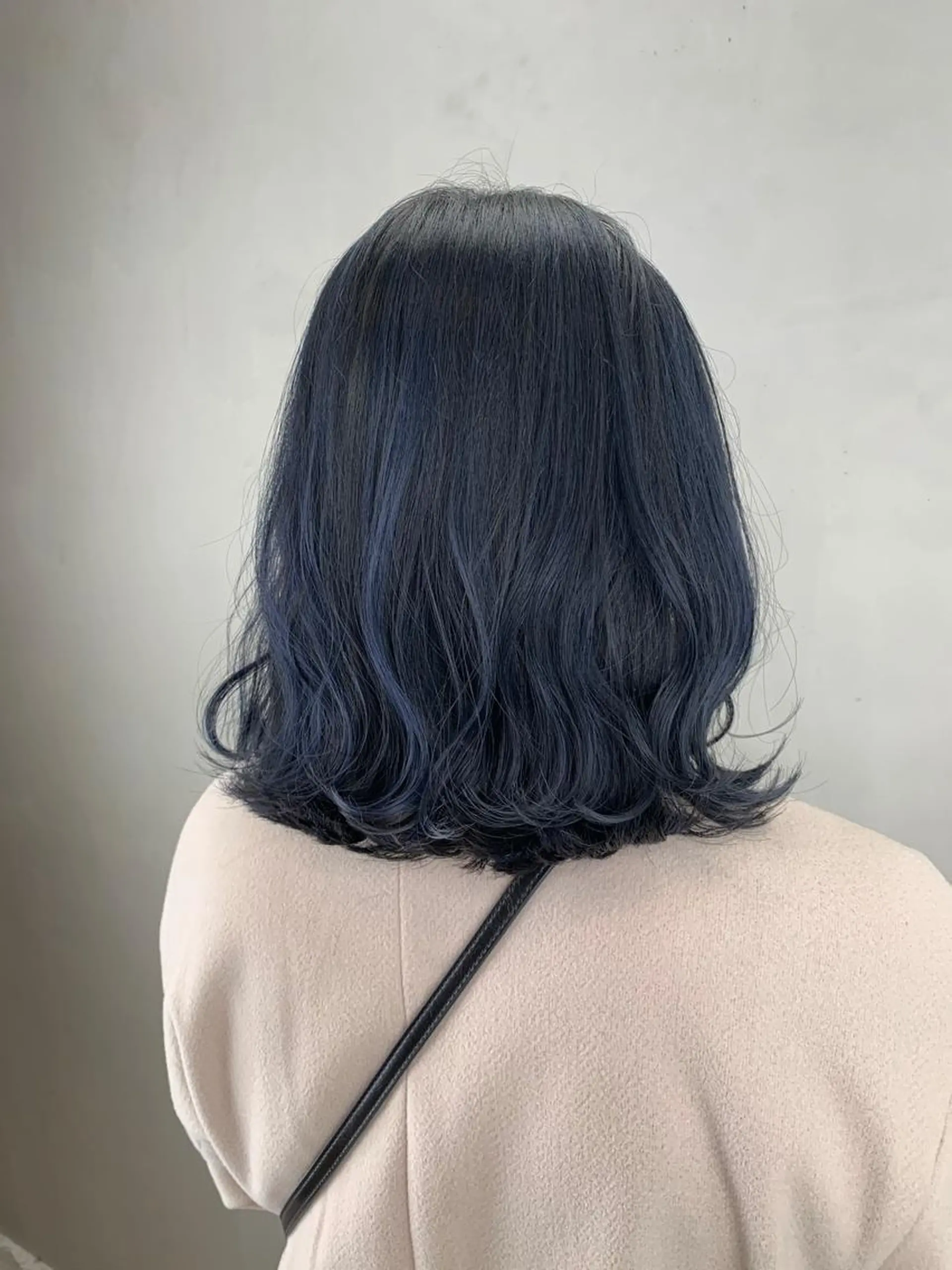 ミディアム ハイライト yui .のヘアスタイル