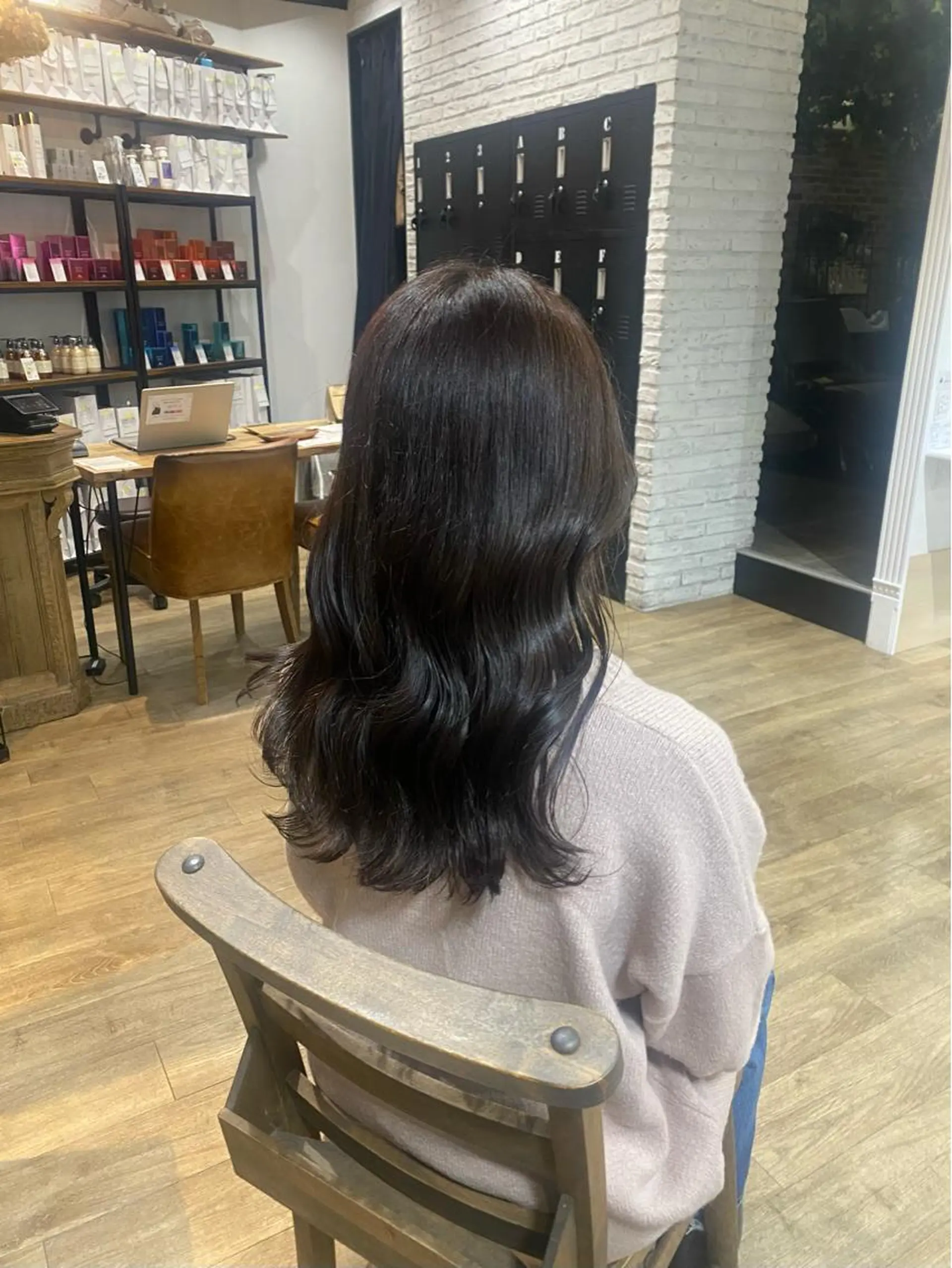 ロング カラー ヘアアレンジ グレージュ ヘアカラー トリートメント あおい 🍒暖色カラーのヘアスタイル