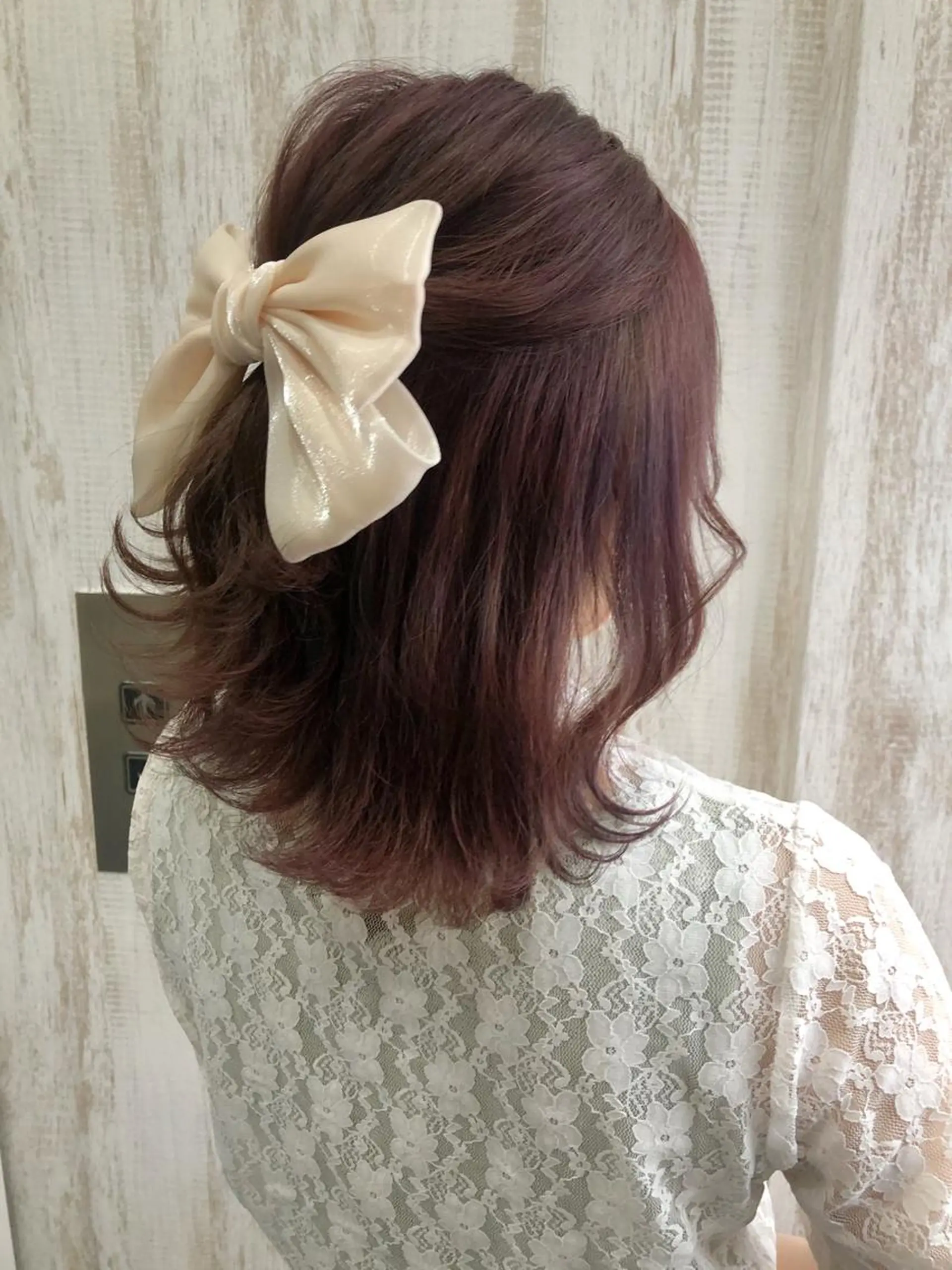 カラー white.梅田 デザインカラー🦄のヘアスタイル