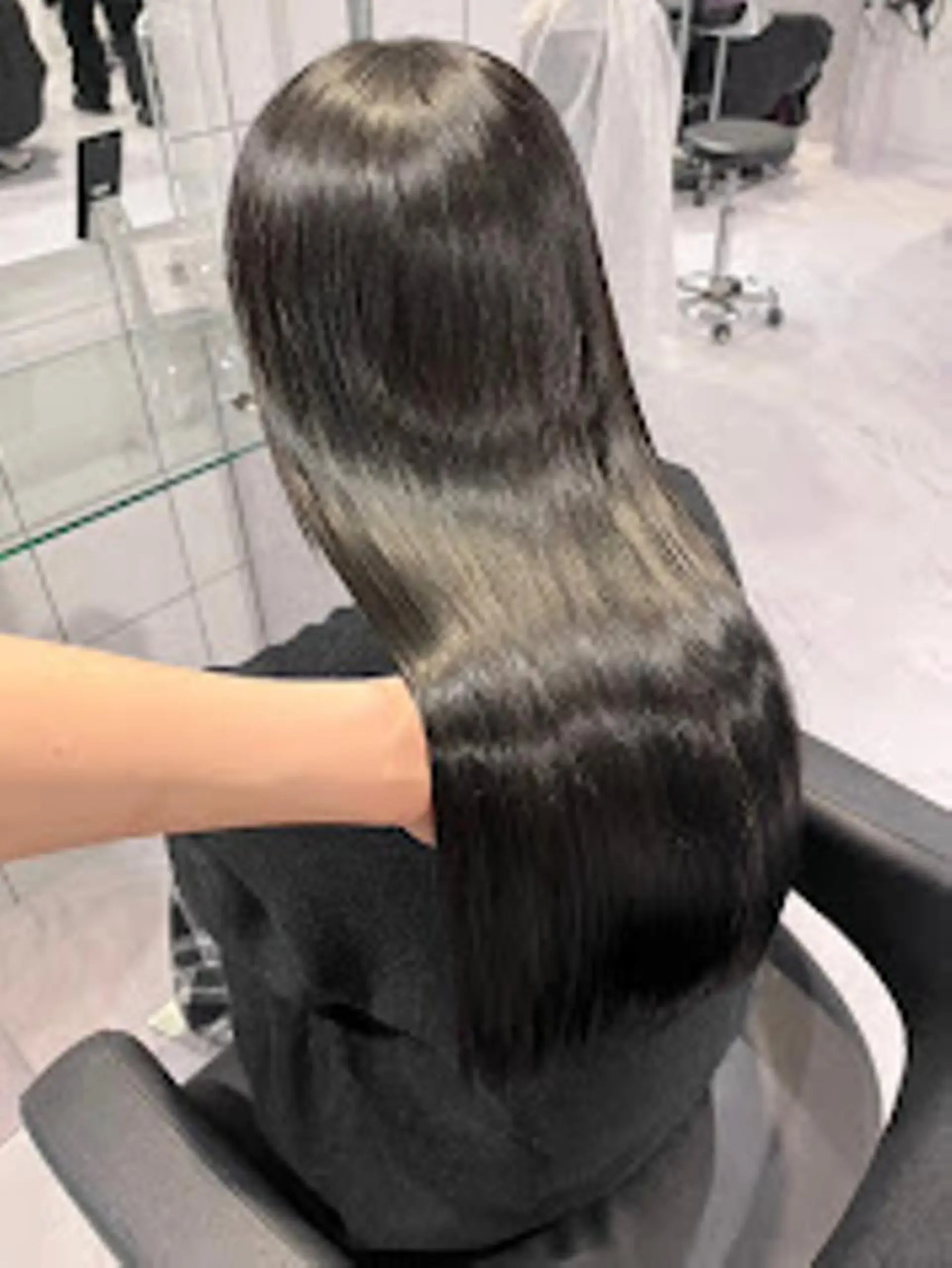 カラー 🪞SHE池袋 Official🪞のヘアスタイル