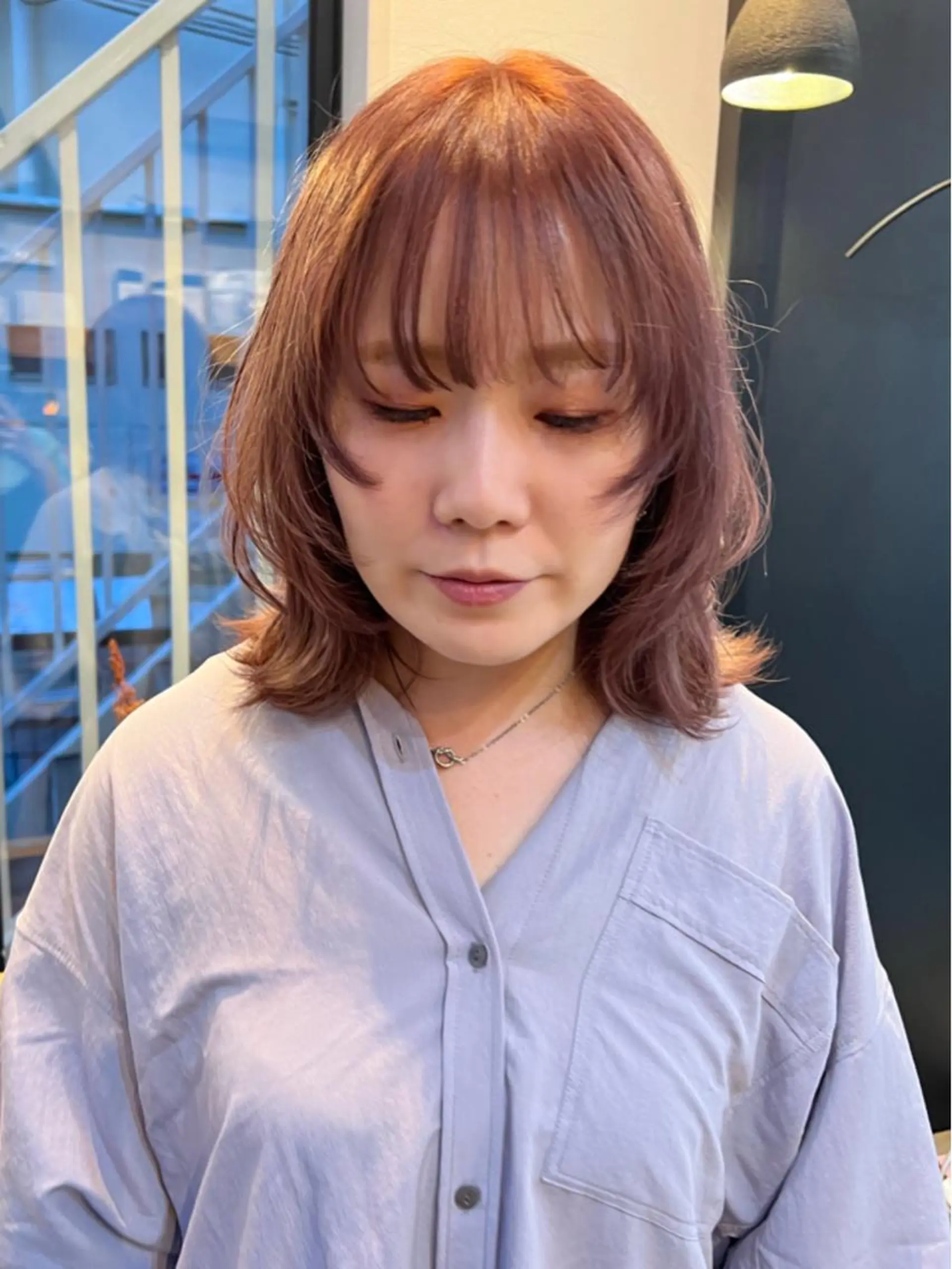 ミディアム くびれヘア ウルフカット 【モエカ】グランジ ウルフ/ハイトーンのヘアスタイル