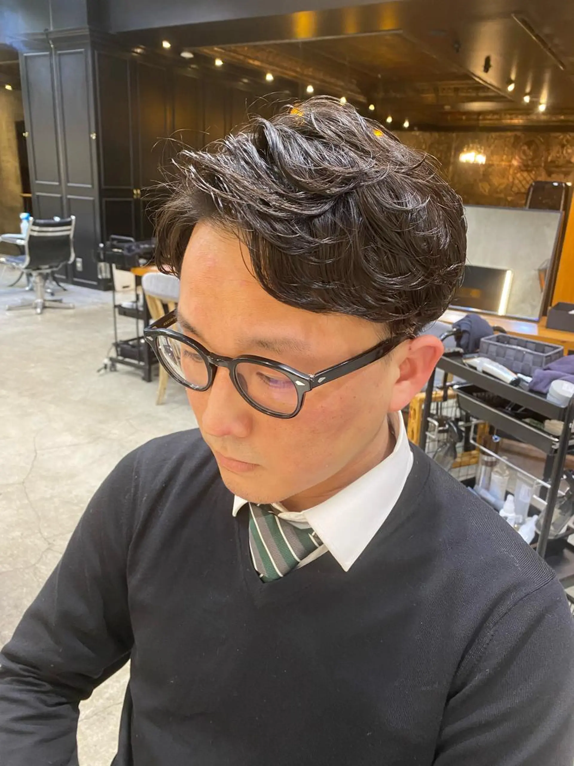 パーマ メンズ メンズパーマ 透明感カラー🌿 グレージュ🐺陽介のヘアスタイル