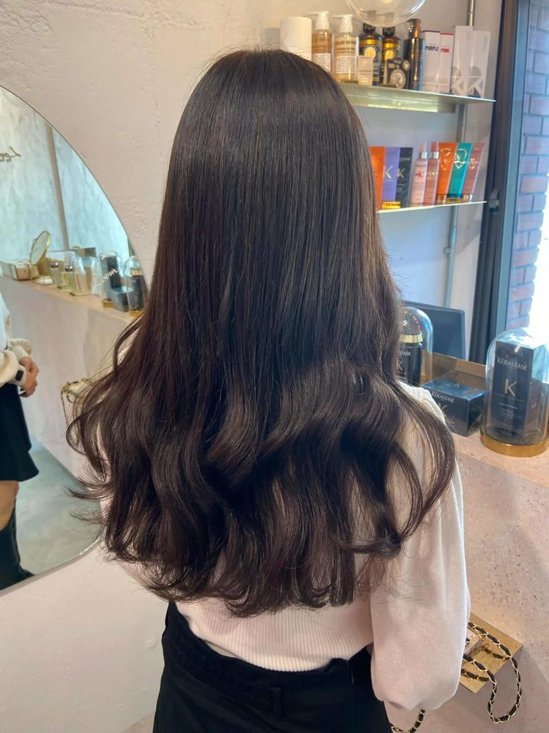 ロング シールエクステ くびれヘア エクステ 韓国風ヘア 新宿/韓国ヘア 中明度カラー/かやのヘアスタイル