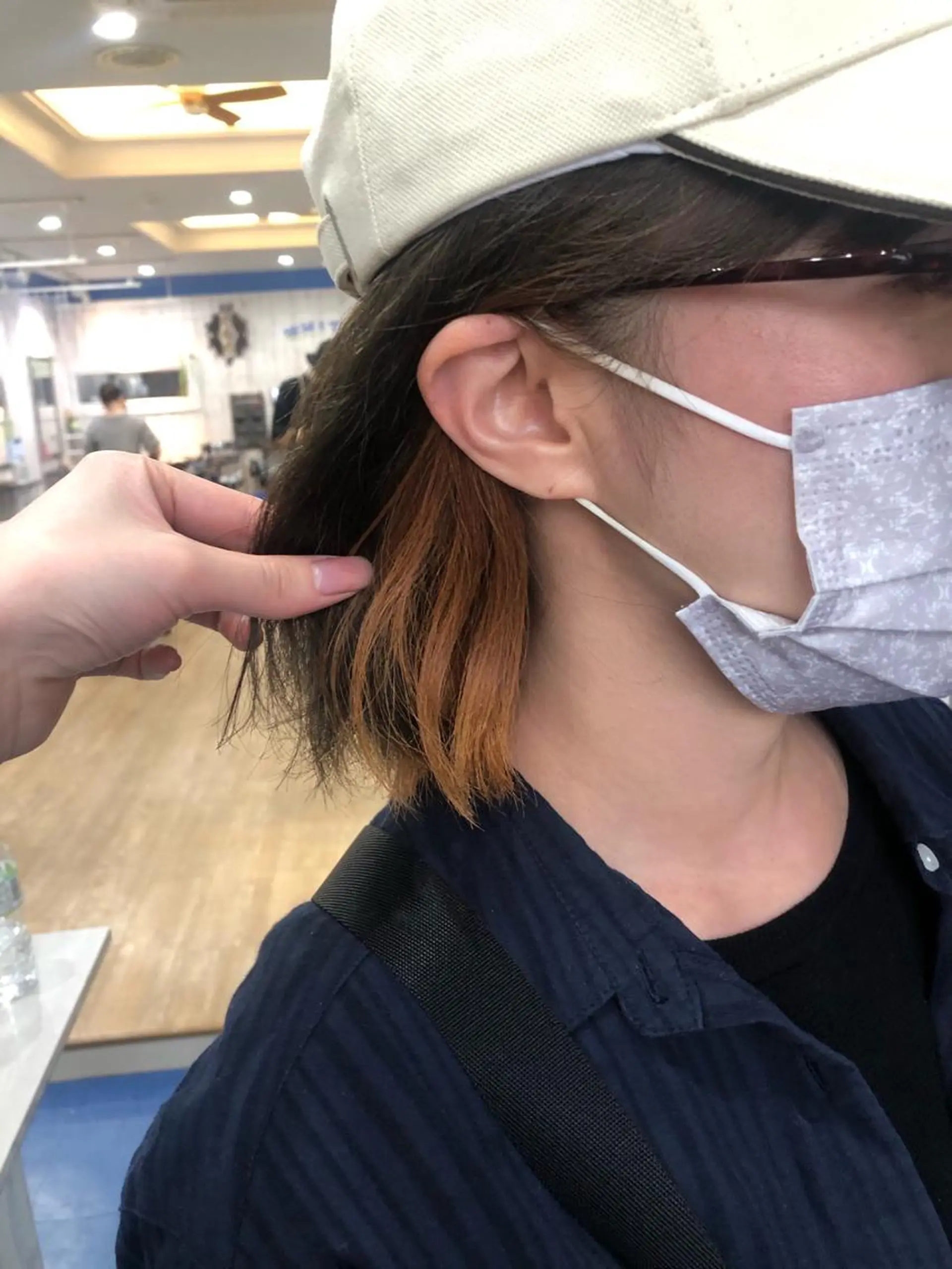 カラー white.梅田 デザインカラー🦄のヘアスタイル