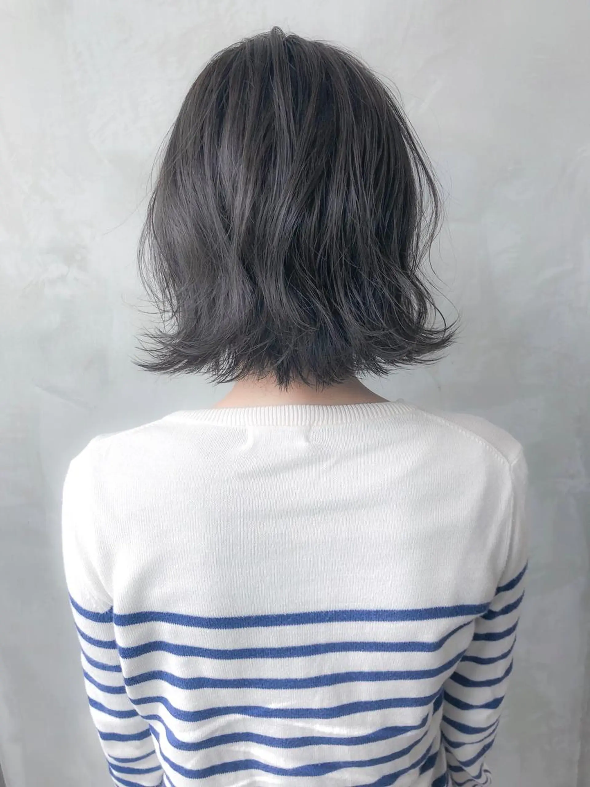 ミディアム カラー ヘアアレンジ グレージュ カット ヘアカラー トリートメント TOMO GEEKS代表のヘアスタイル