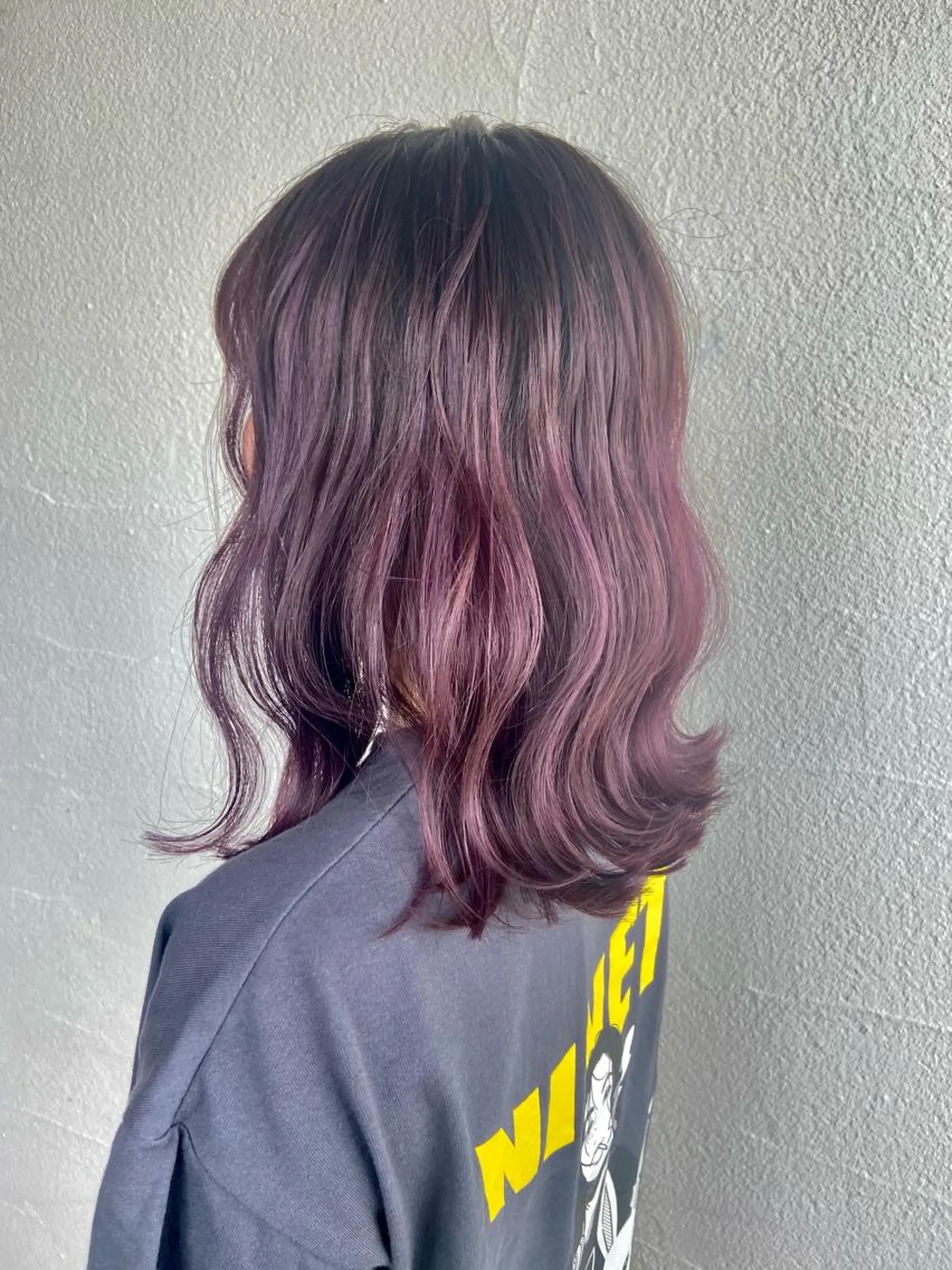 ミディアム カラー aW HAIRカンノ カナエのヘアスタイル