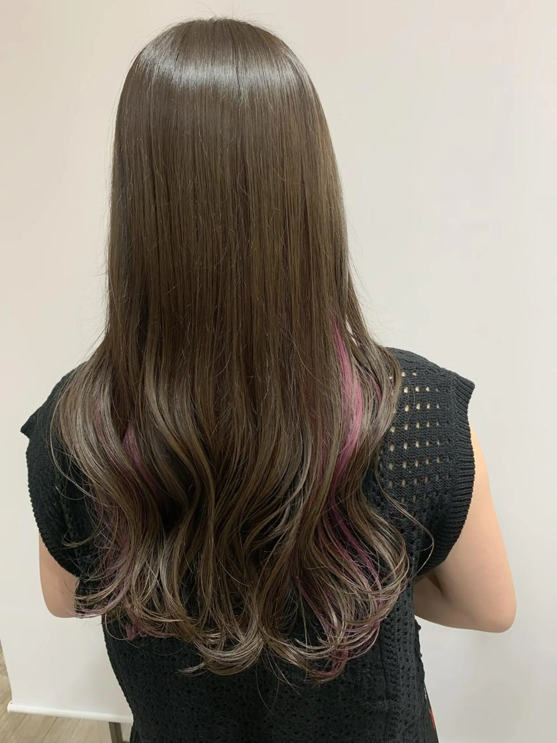 ロング カラー 近藤千翔🩵 髪質改善Periodのエステ・リラクイメージ