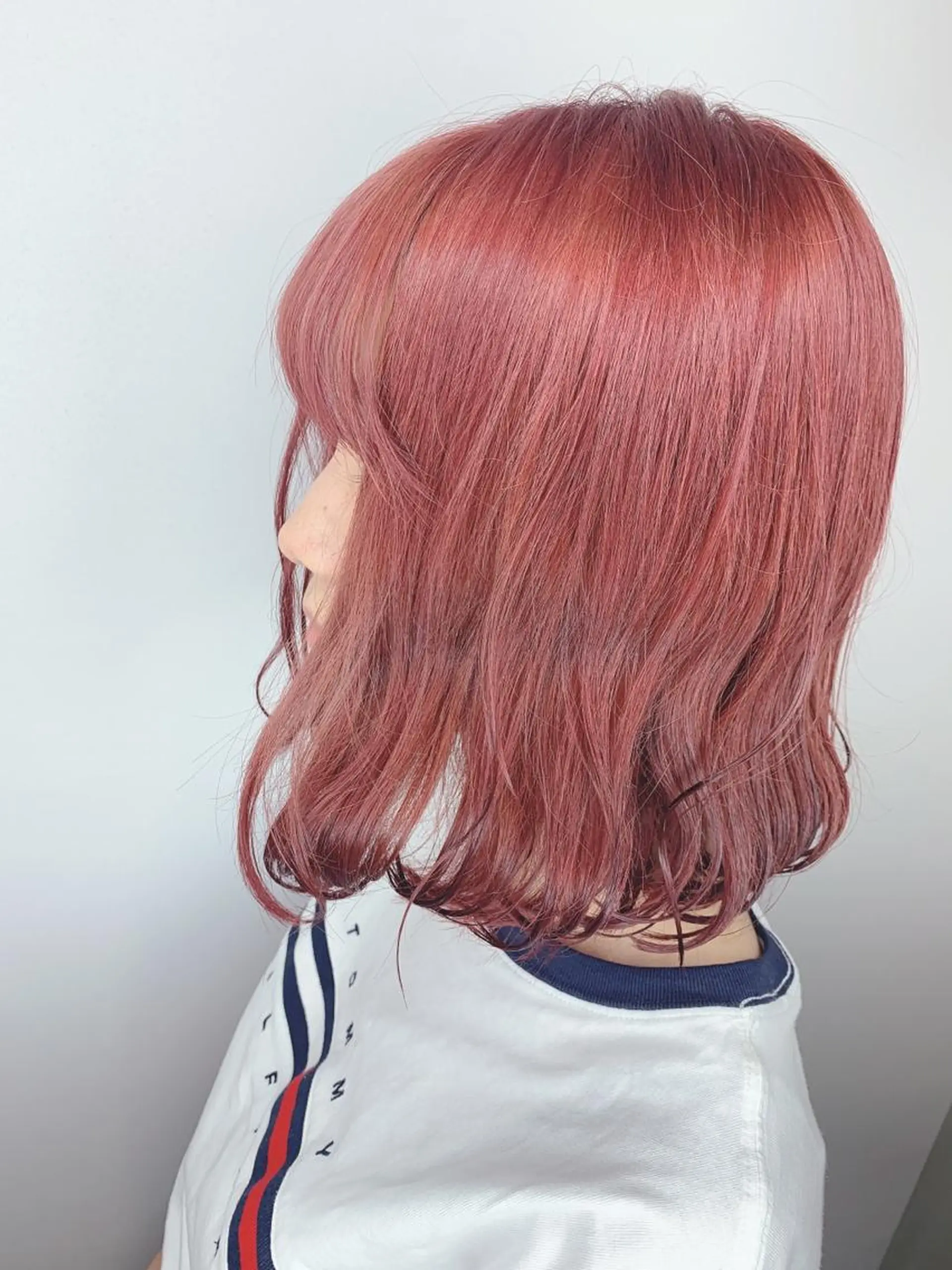 ミディアム カラー ハイトーン/ウルフ /小澤凌祐🦕のヘアスタイル