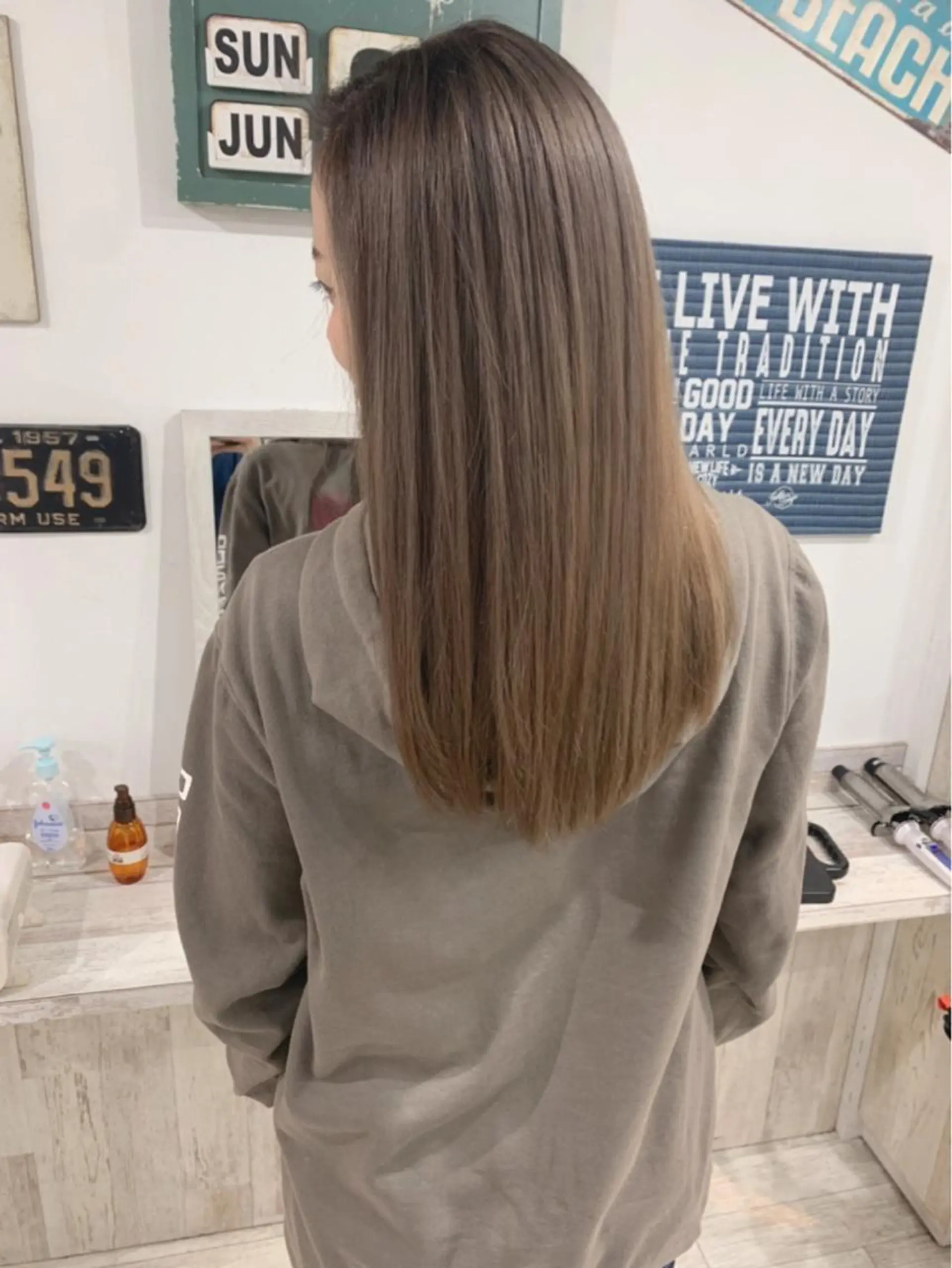 ロング カラー ヘアカラー 京都大人女性ショート 徒歩1分/秋山のヘアスタイル