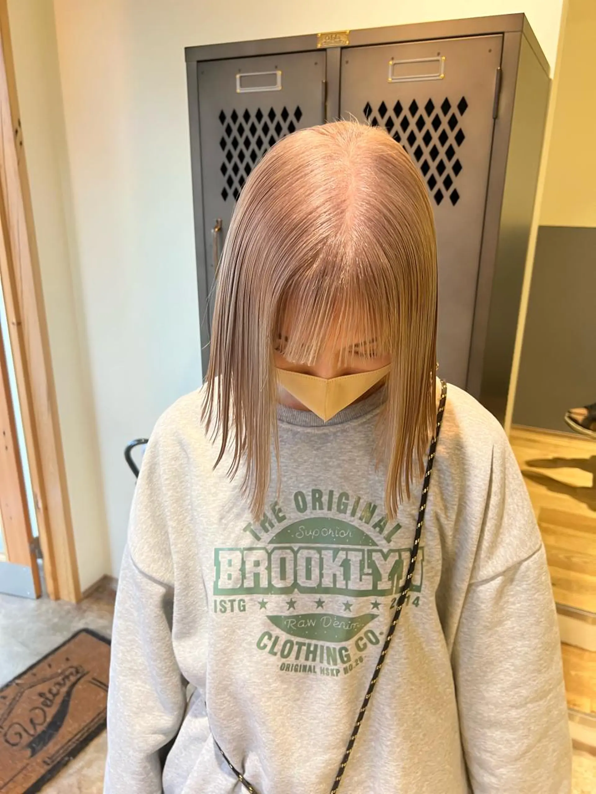 ミディアム カラー nishido ハイライト/パーマのヘアスタイル