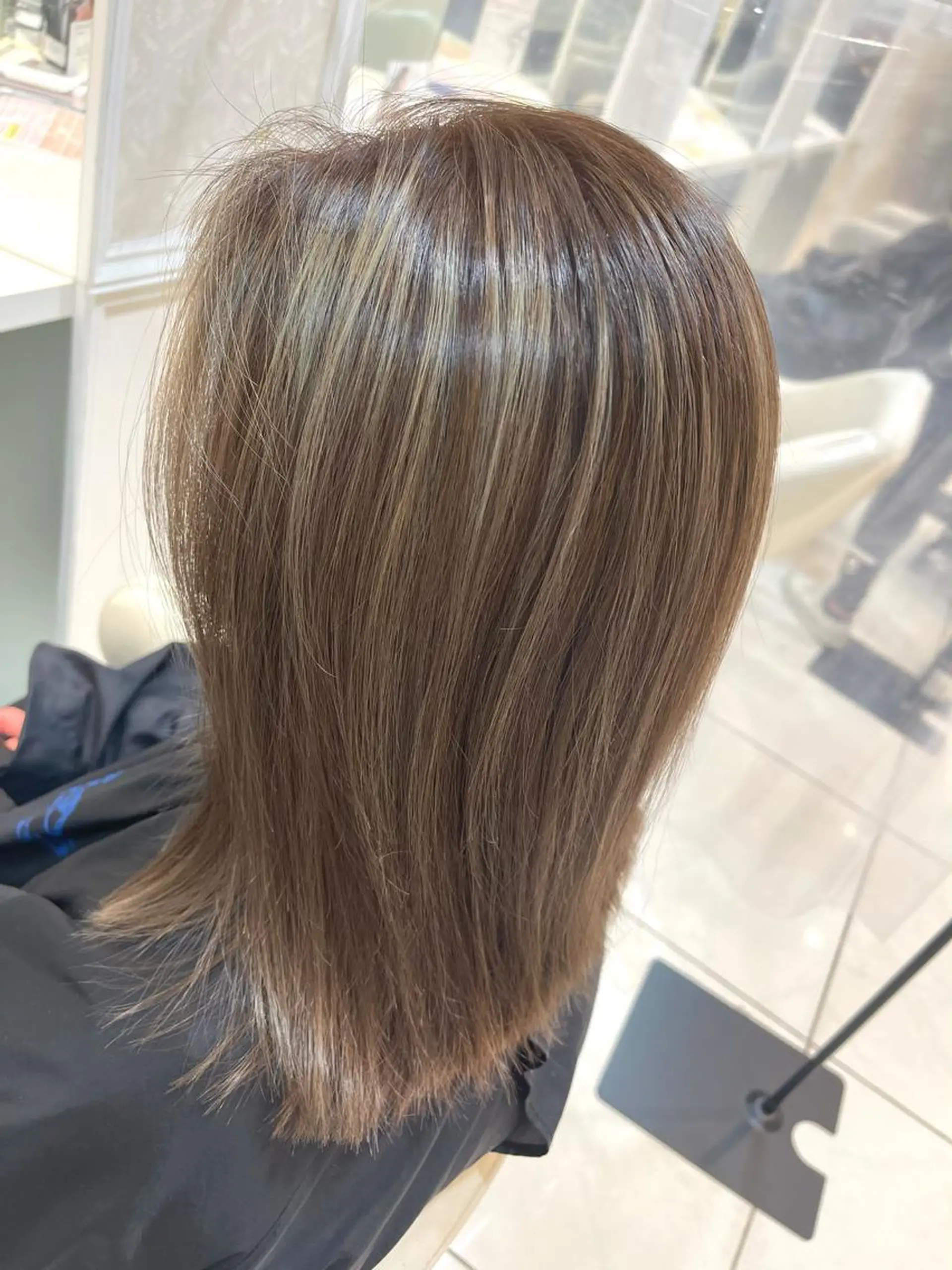 ミディアム カラー 透明感カラー ハイライトカラー ハイライト 髪質改善 カット ヘアカラー トリートメント 🌈ぷる艶カラー🌈 髪質改善👑柳沼尚貴のヘアスタイル