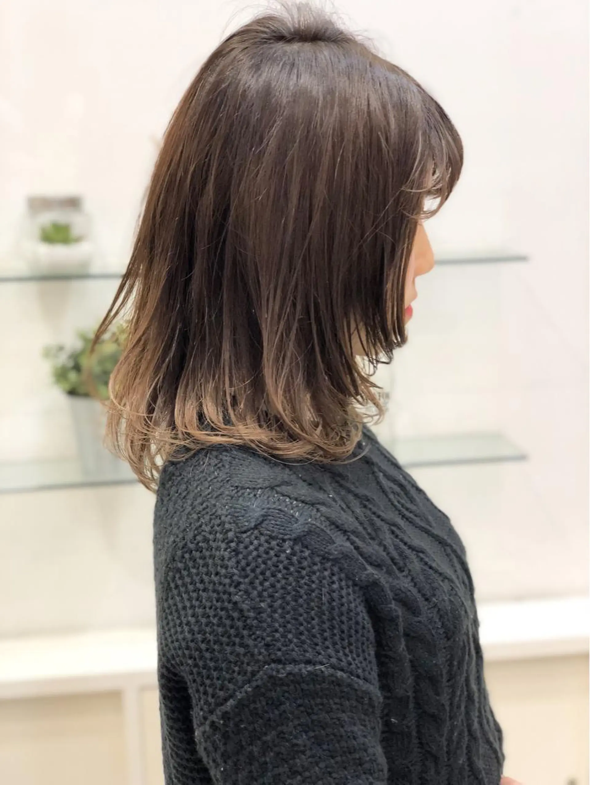 ミディアム カラー 顔周りカット レイヤーカット ディレクター ノナカのヘアスタイル