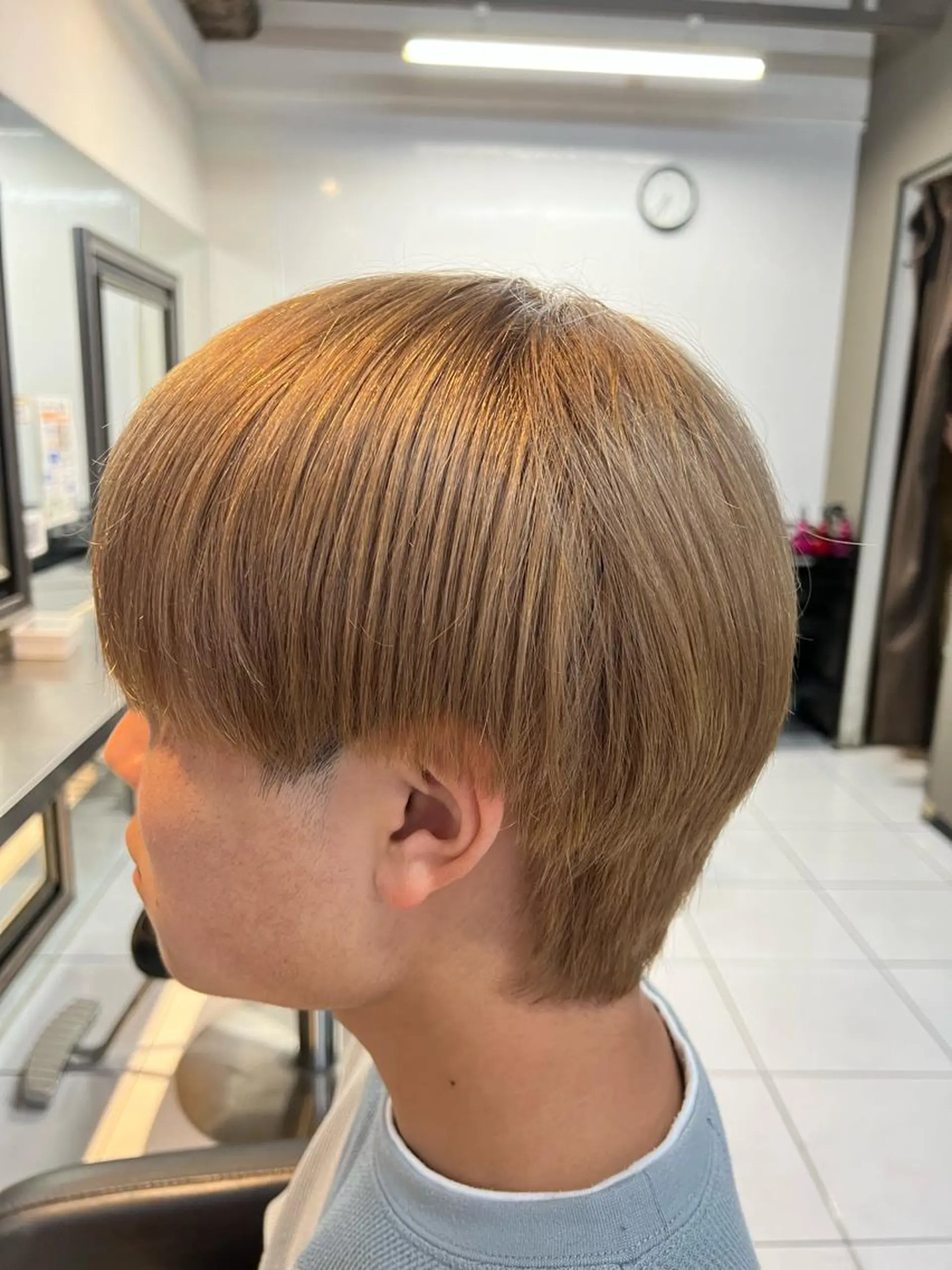 カラー メンズ メンズブリーチ メンズハイライト メンズメッシュ メンズパーマ ベージュカラー パーマ特化美容師 茂木広幸のヘアスタイル