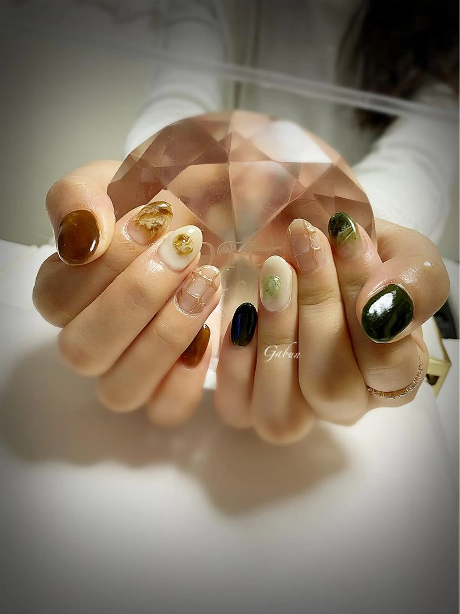 ネイル ニュアンスネイル ハンドネイル ハンドケア LOTUS ネイルサロンのネイルデザイン