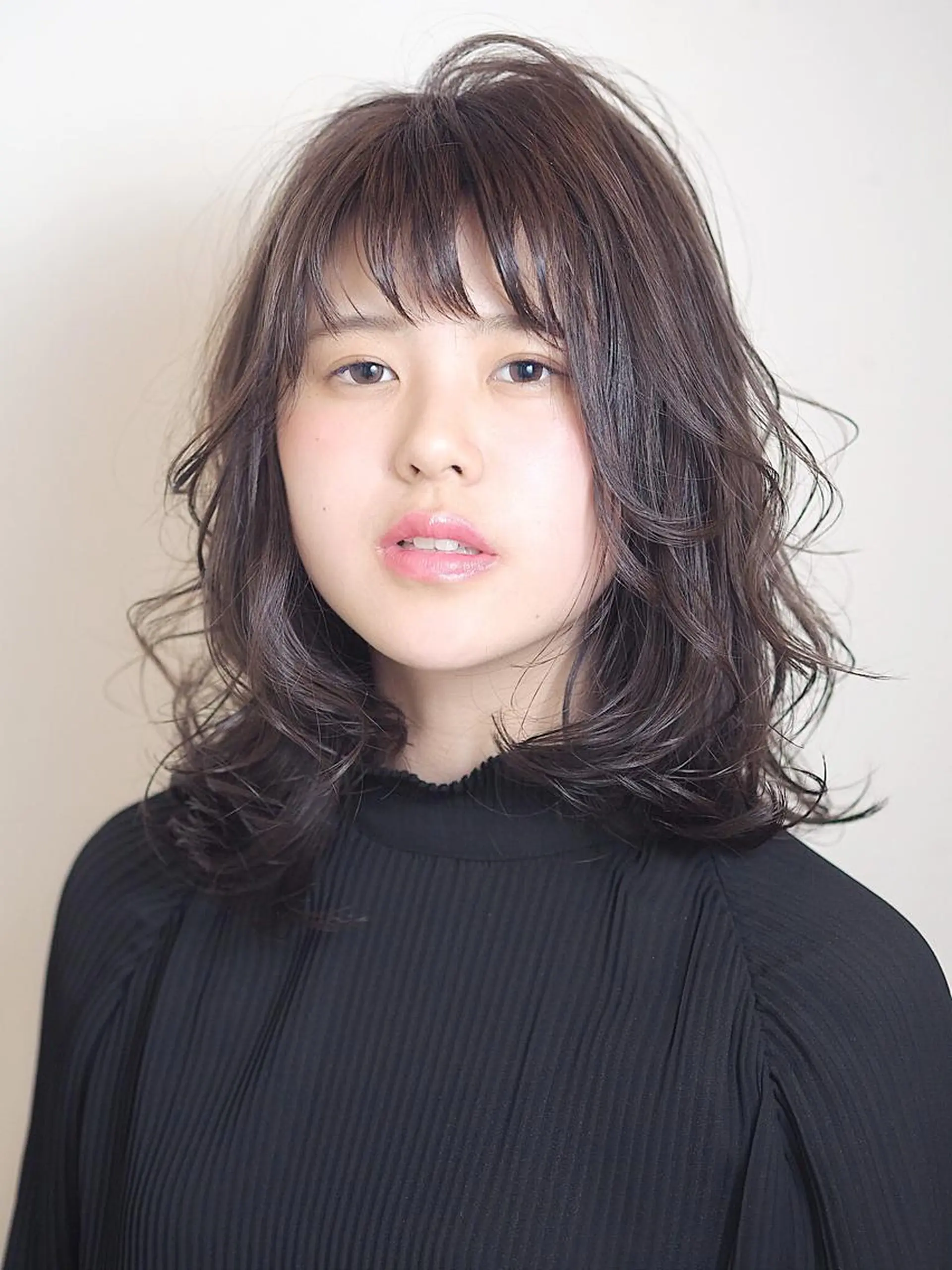 ミディアム カラー パーマ グレージュ 坂本 直樹のヘアスタイル