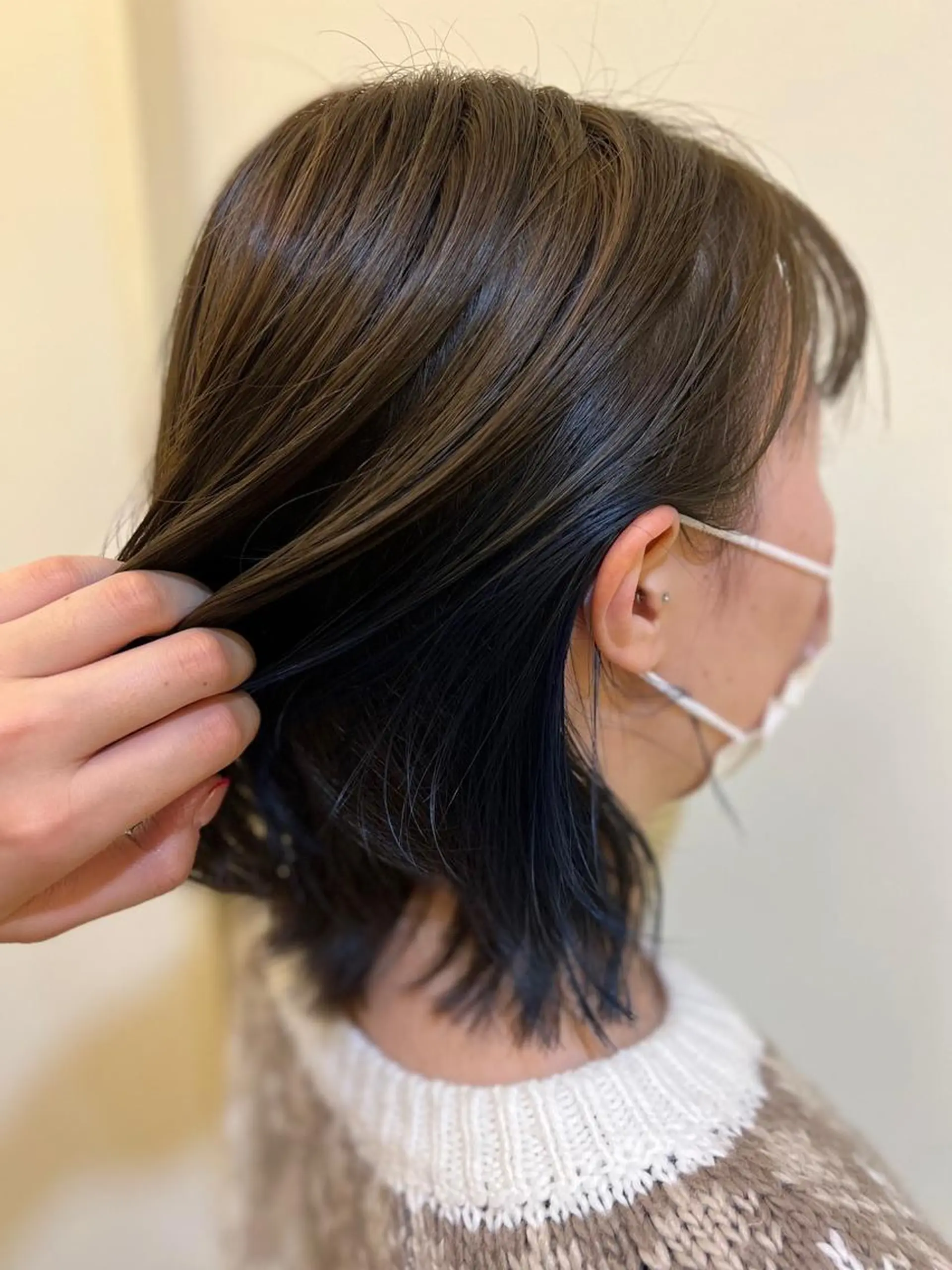 ミディアム カラー ブルーカラー イヤリングカラー CA-PETZ 大石 ゆうなのヘアスタイル