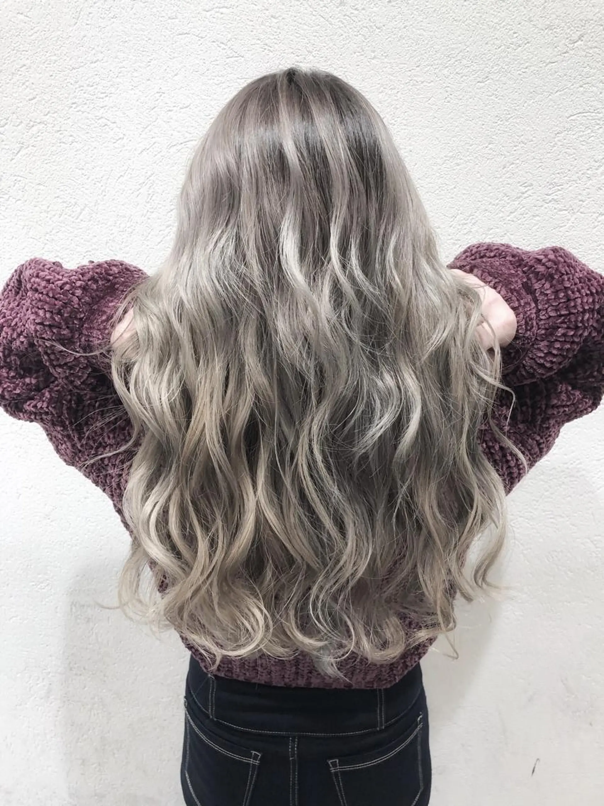 ロング カラー バレイヤージュ レイヤーカット biscohair 髪にドラマを。のヘアスタイル