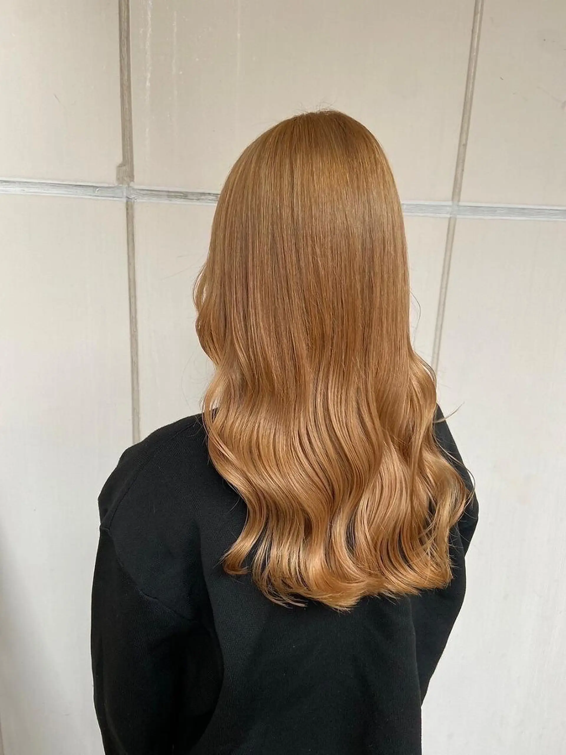 セミロング カラー ブリーチ ブラウンカラー ショコラブラウン ダブルカラー ブリーチなしカラー ヘアカラー トリートメント TIGRE kamitoriのヘアスタイル