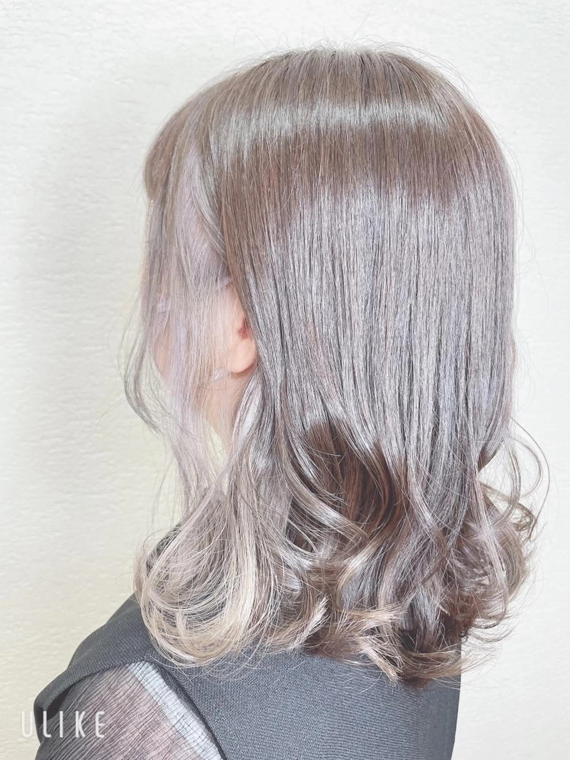 セミロング カラー シルバー カット ヘアカラー ❣️モードケイズ塚口 和田一将のヘアスタイル