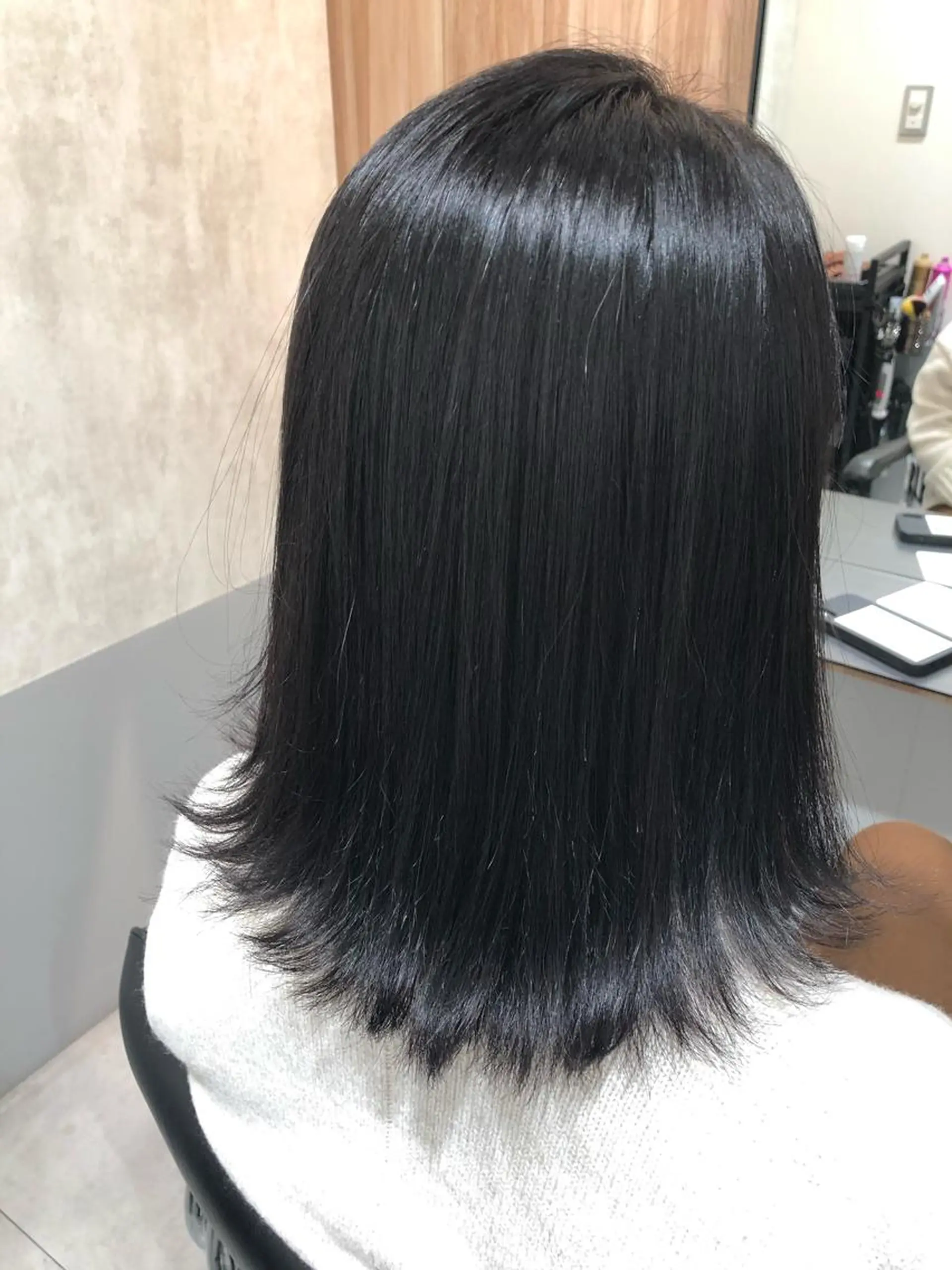 ミディアム カラー OFF YUYAのヘアスタイル